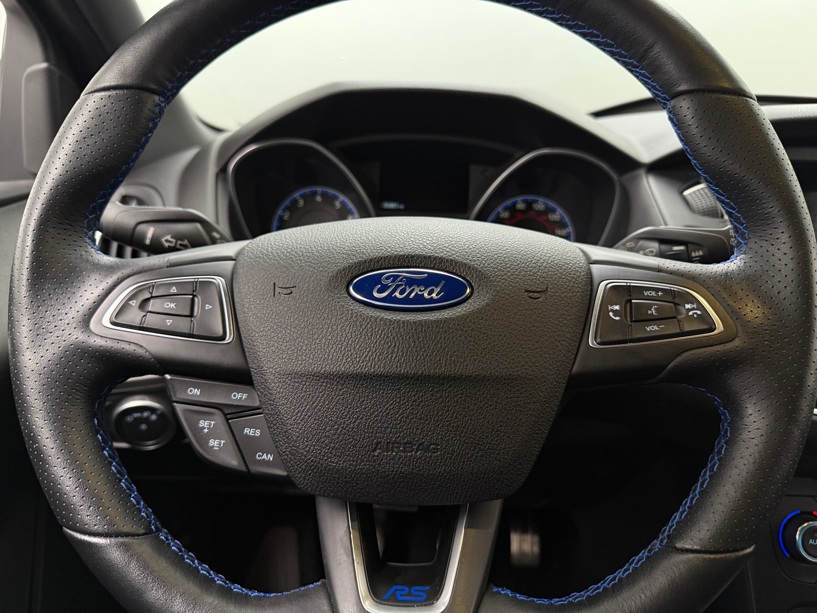 Thumbnail: 2016 Ford Focus - 4