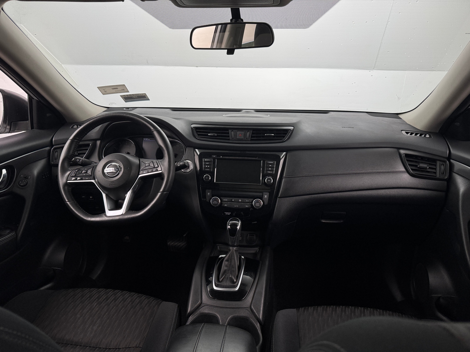 Thumbnail: 2018 Nissan Rogue - 3