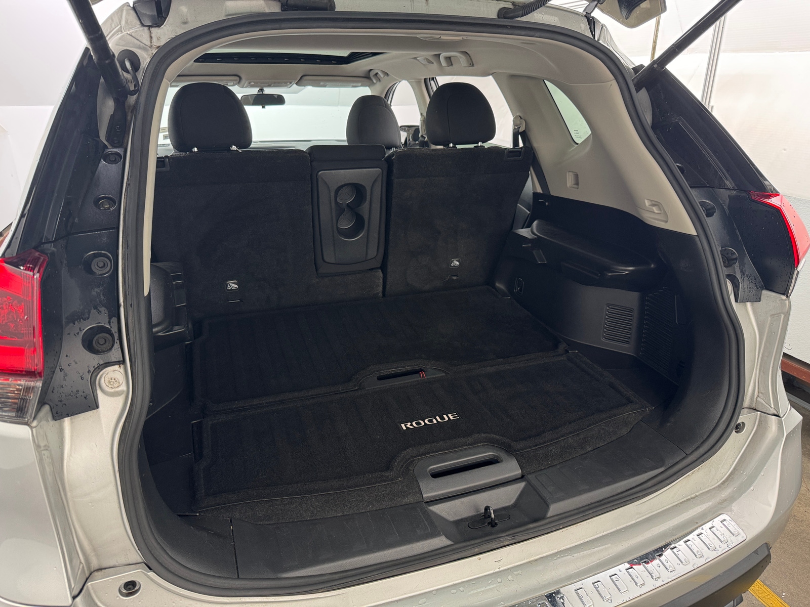 Thumbnail: 2018 Nissan Rogue - 7