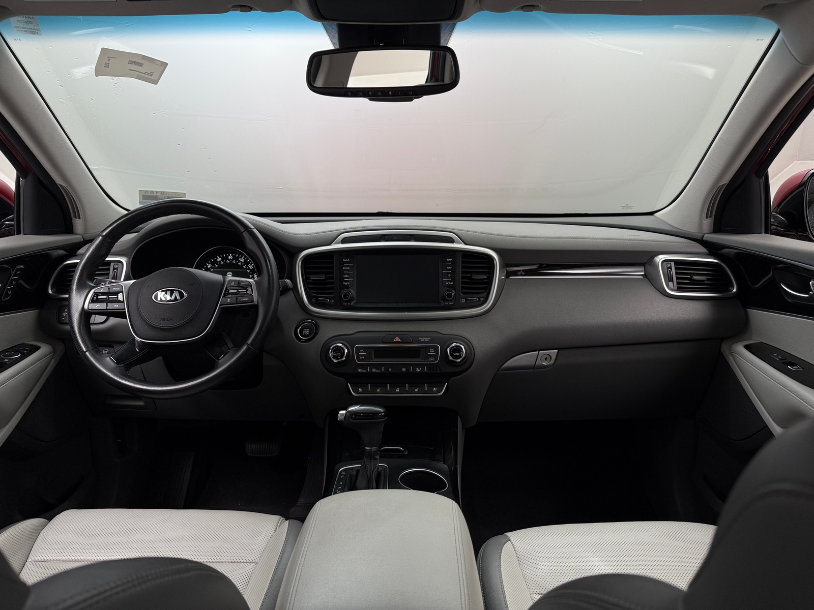 Thumbnail: 2019 Kia Sorento - 2