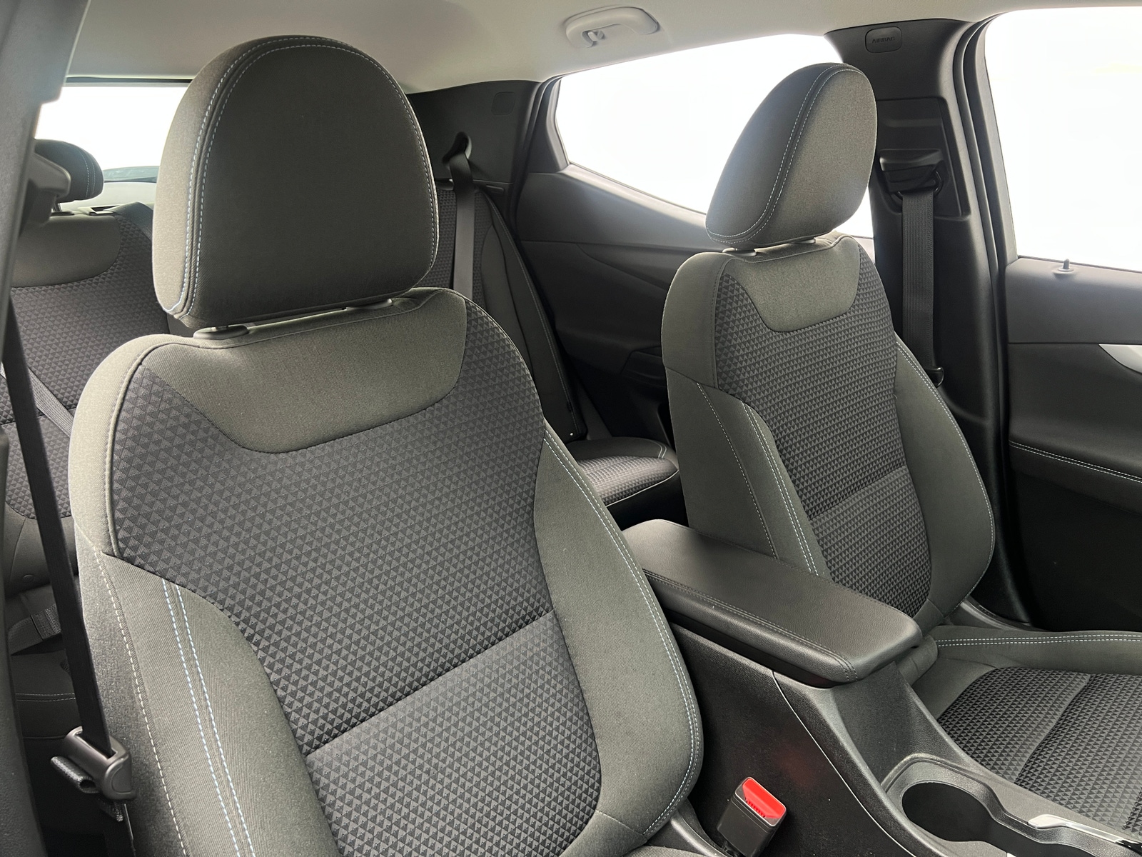 Thumbnail: 2023 Chevrolet Bolt EUV - 2