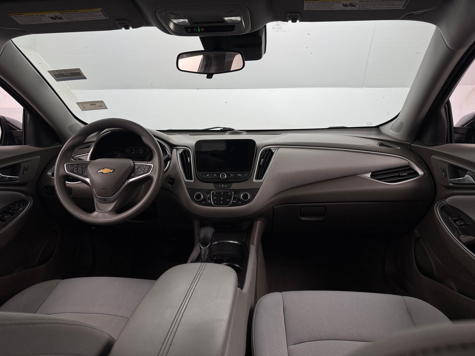 Thumbnail: 2022 Chevrolet Malibu - 3
