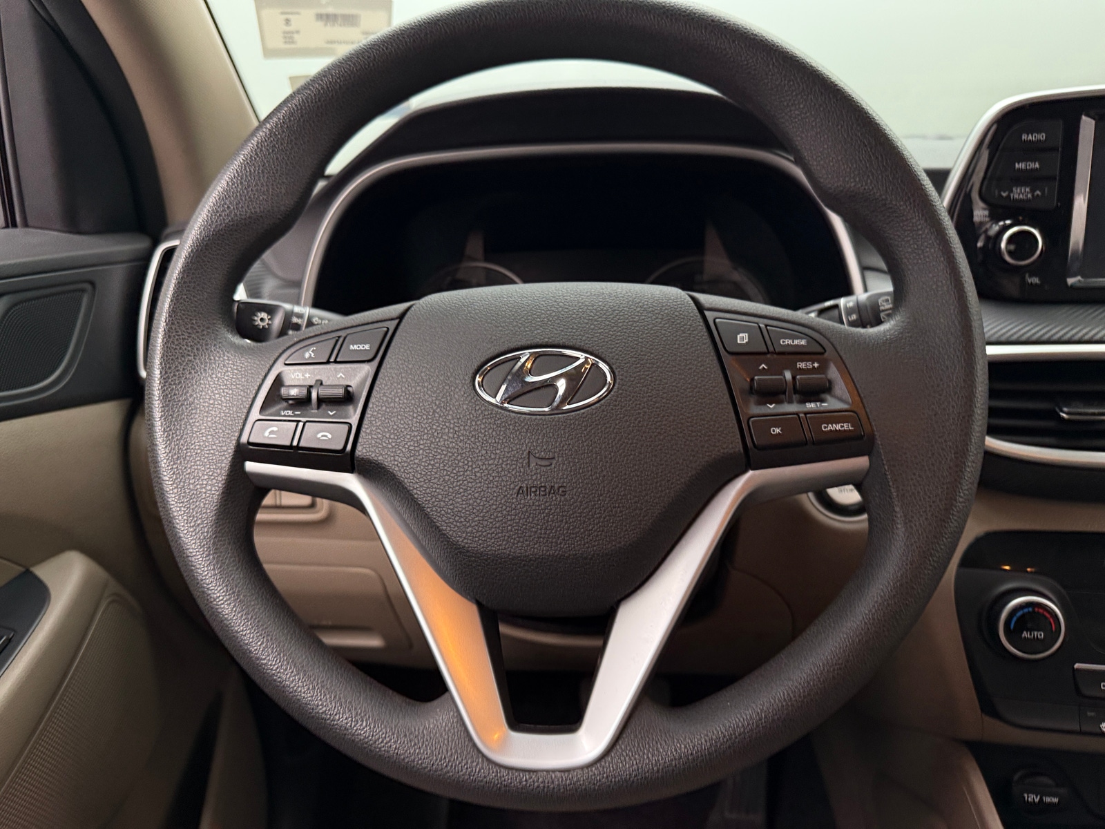 Thumbnail: 2020 Hyundai Tucson - 5