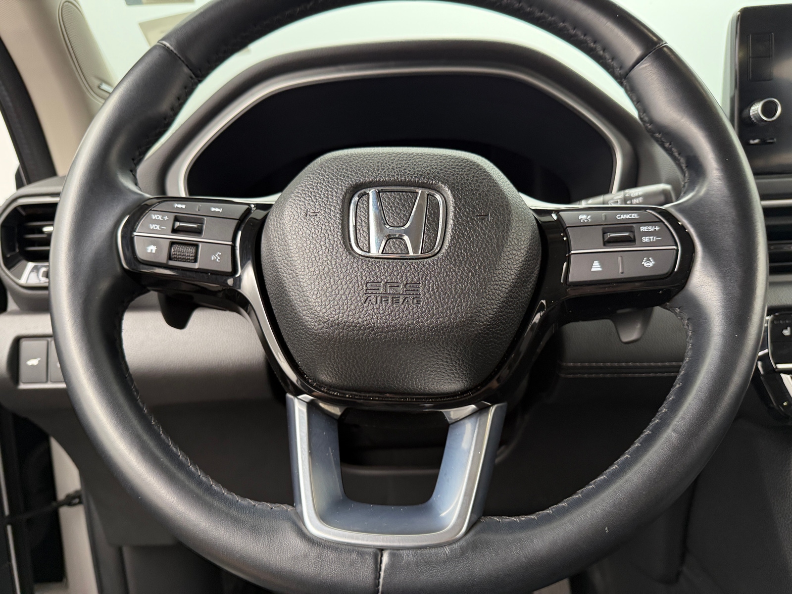 Thumbnail: 2023 Honda Pilot - 4