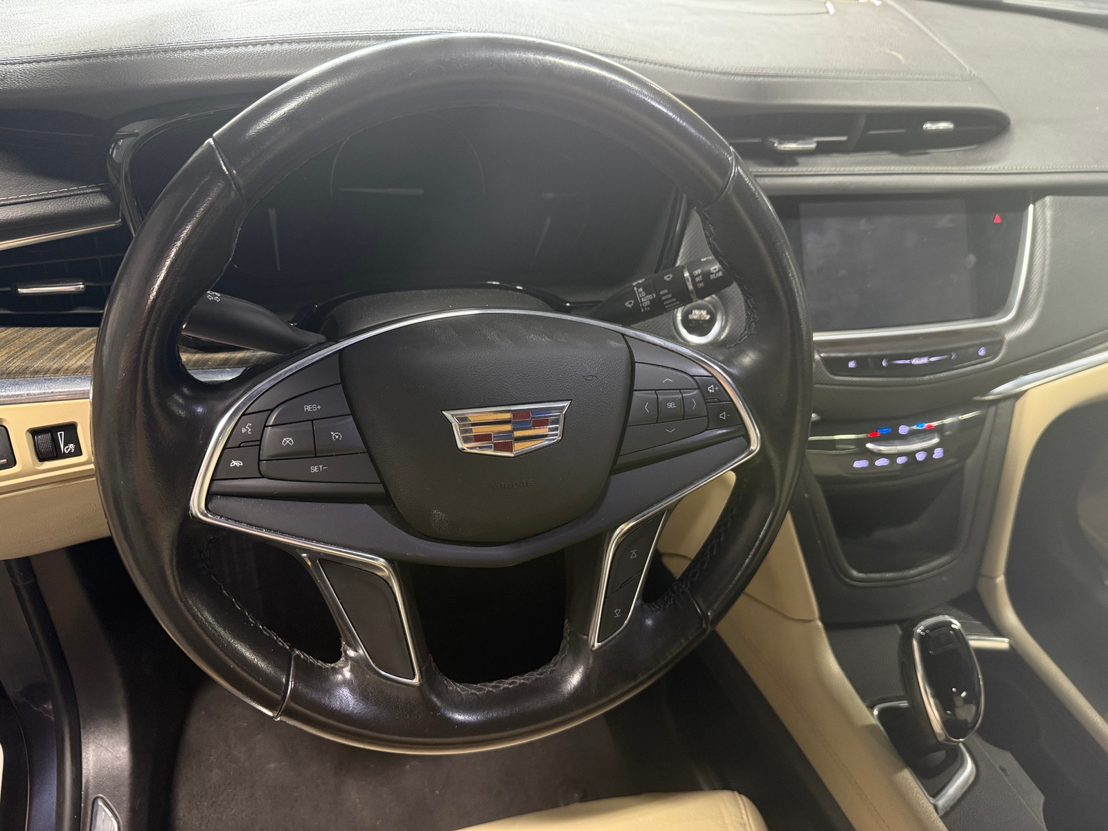 Thumbnail: 2019 Cadillac XT5 - 4
