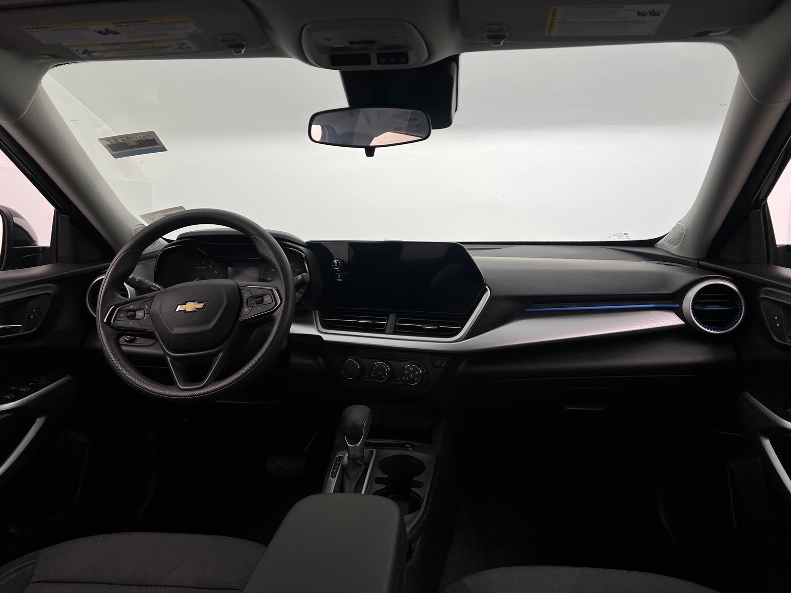 Thumbnail: 2024 Chevrolet Trax - 3