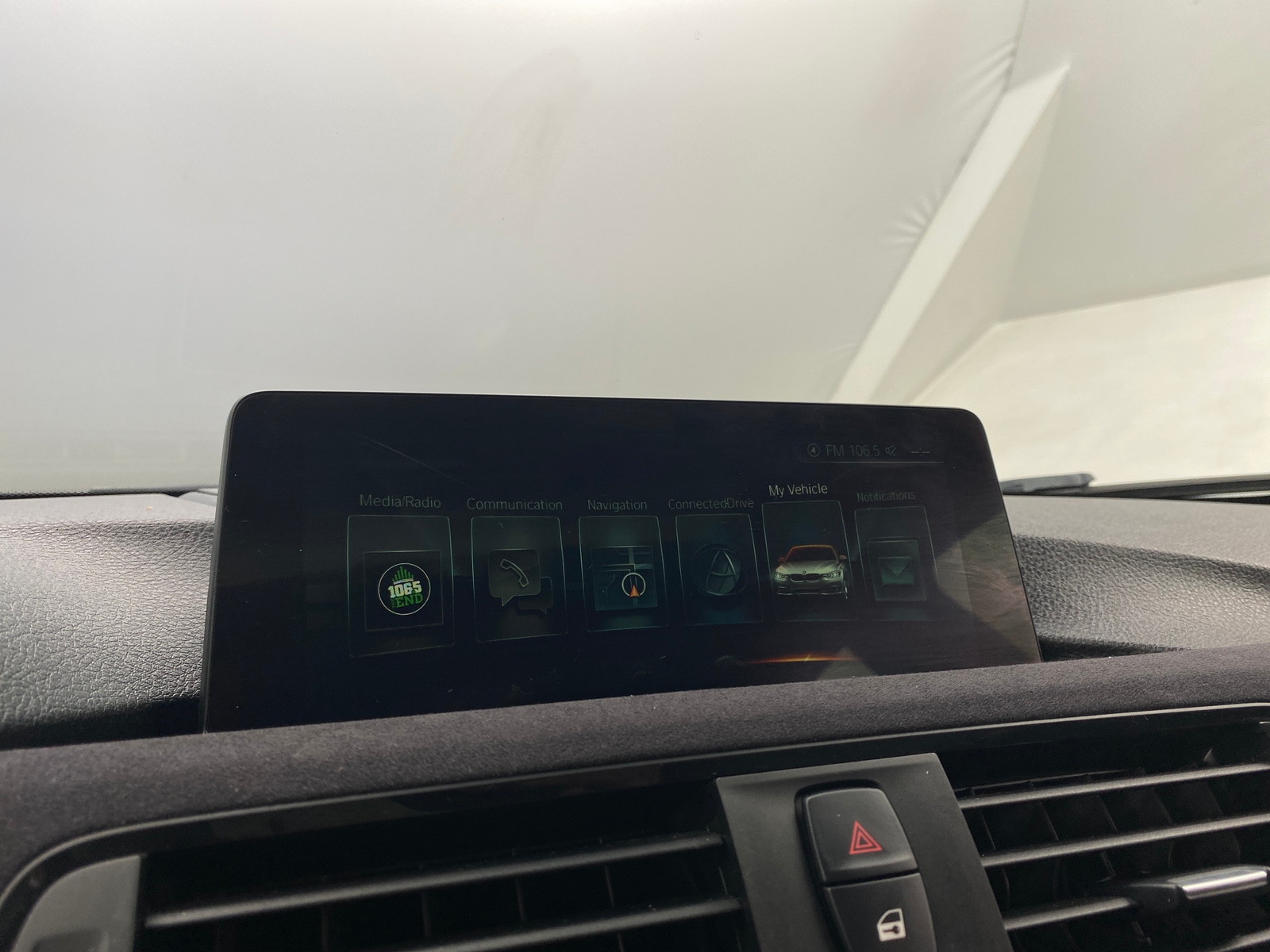 Thumbnail: 2017 BMW 3 Series - 3