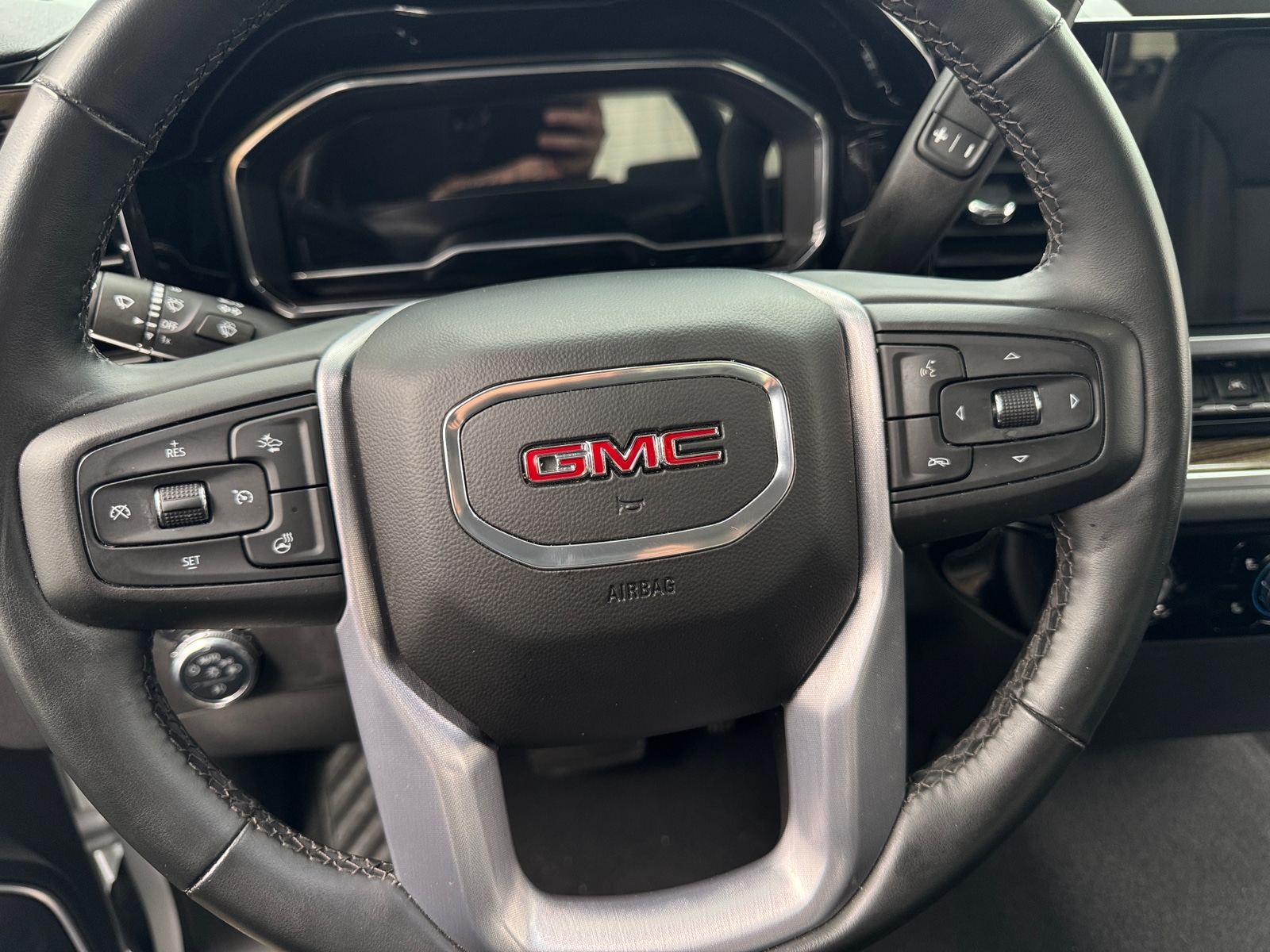 Thumbnail: 2023 GMC Sierra 1500 - 5
