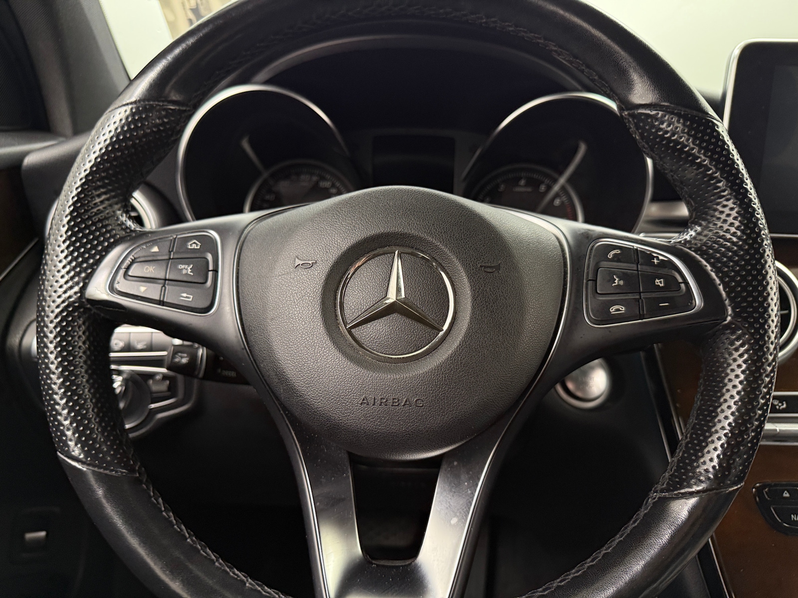 Thumbnail: 2019 Mercedes-Benz GLC - 4
