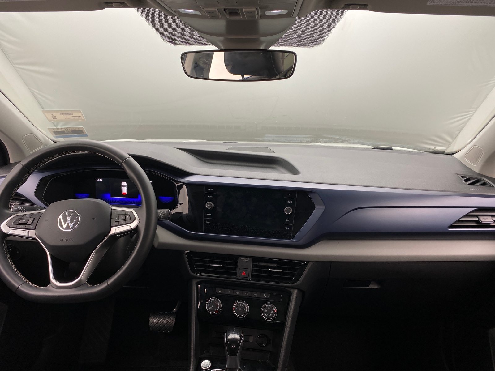 Thumbnail: 2023 Volkswagen Taos - 3