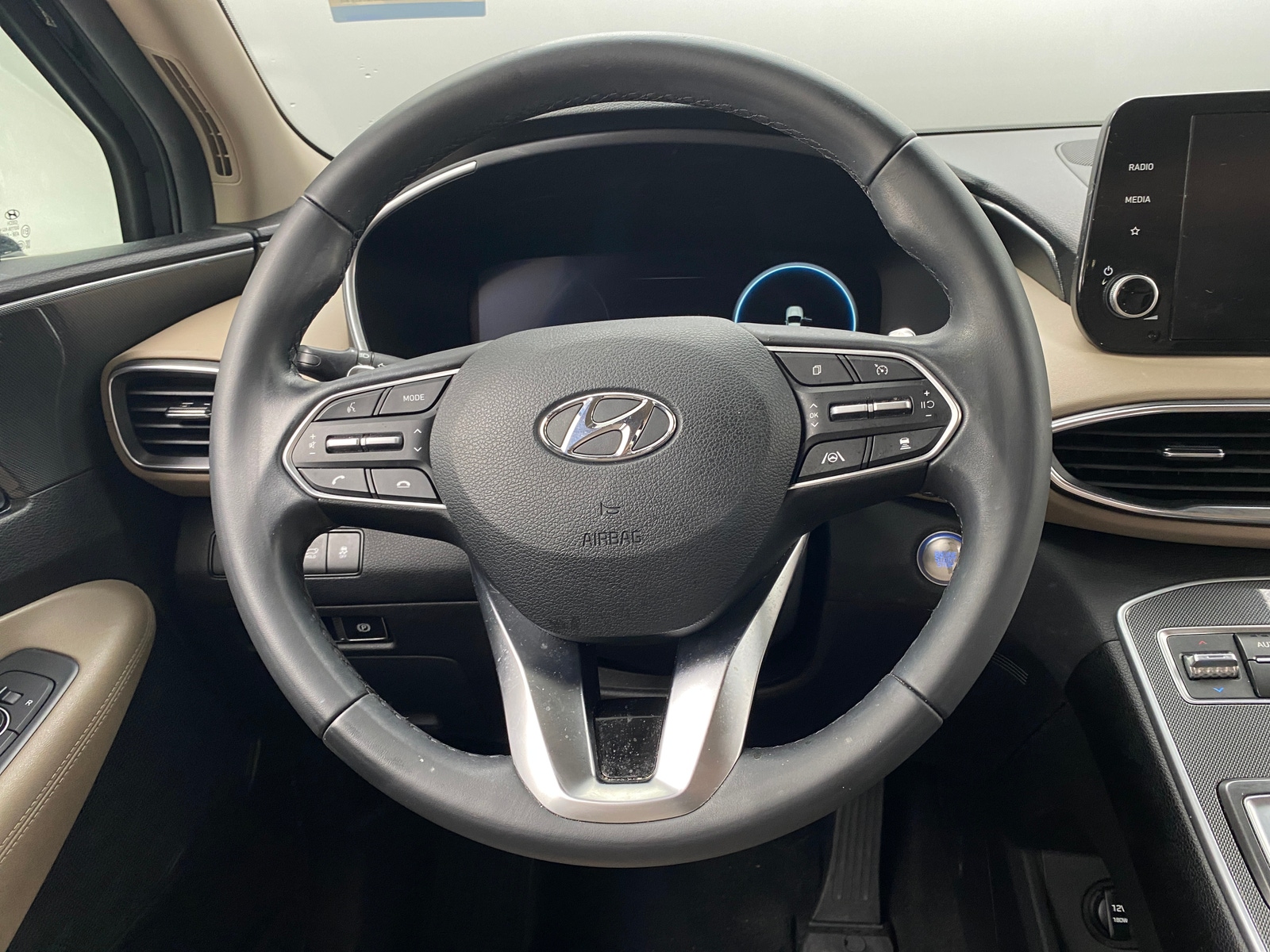 Thumbnail: 2022 Hyundai Santa Fe - 5