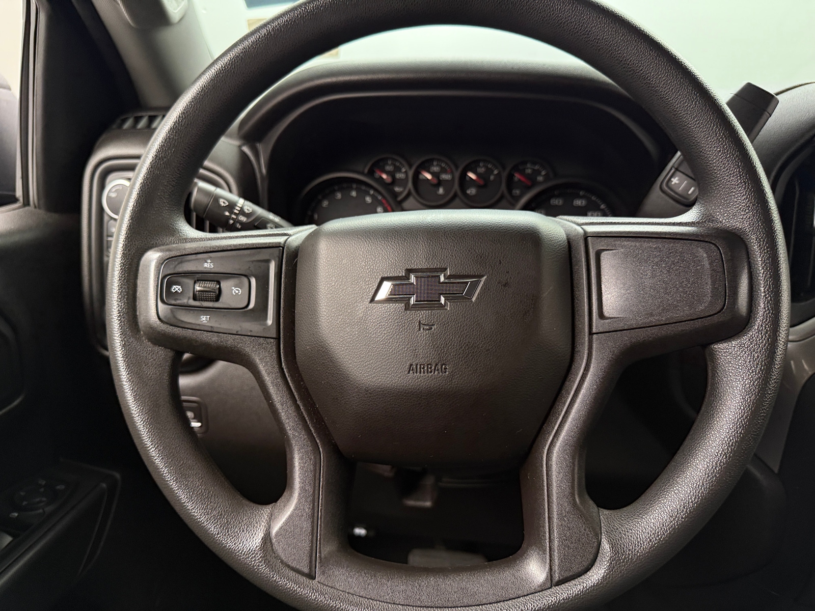 Thumbnail: 2021 Chevrolet Silverado 1500 - 5
