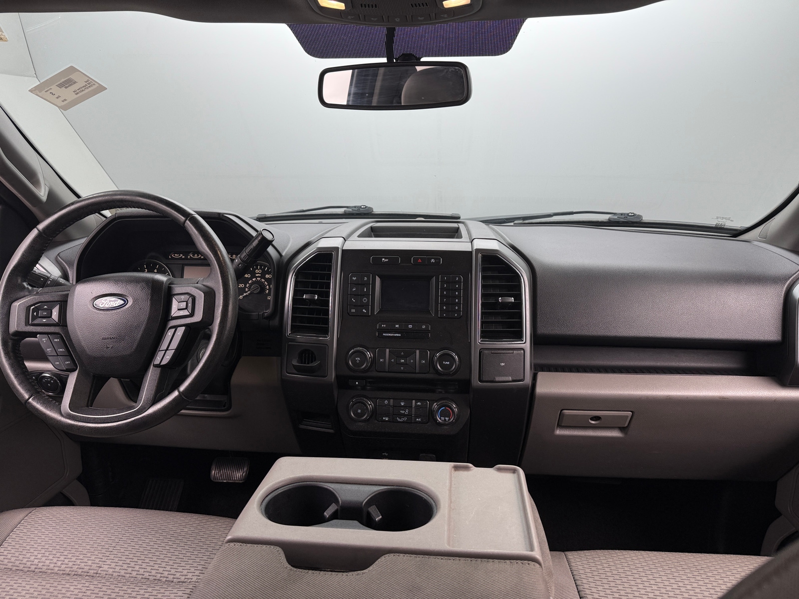 Thumbnail: 2018 Ford Econoline - 3