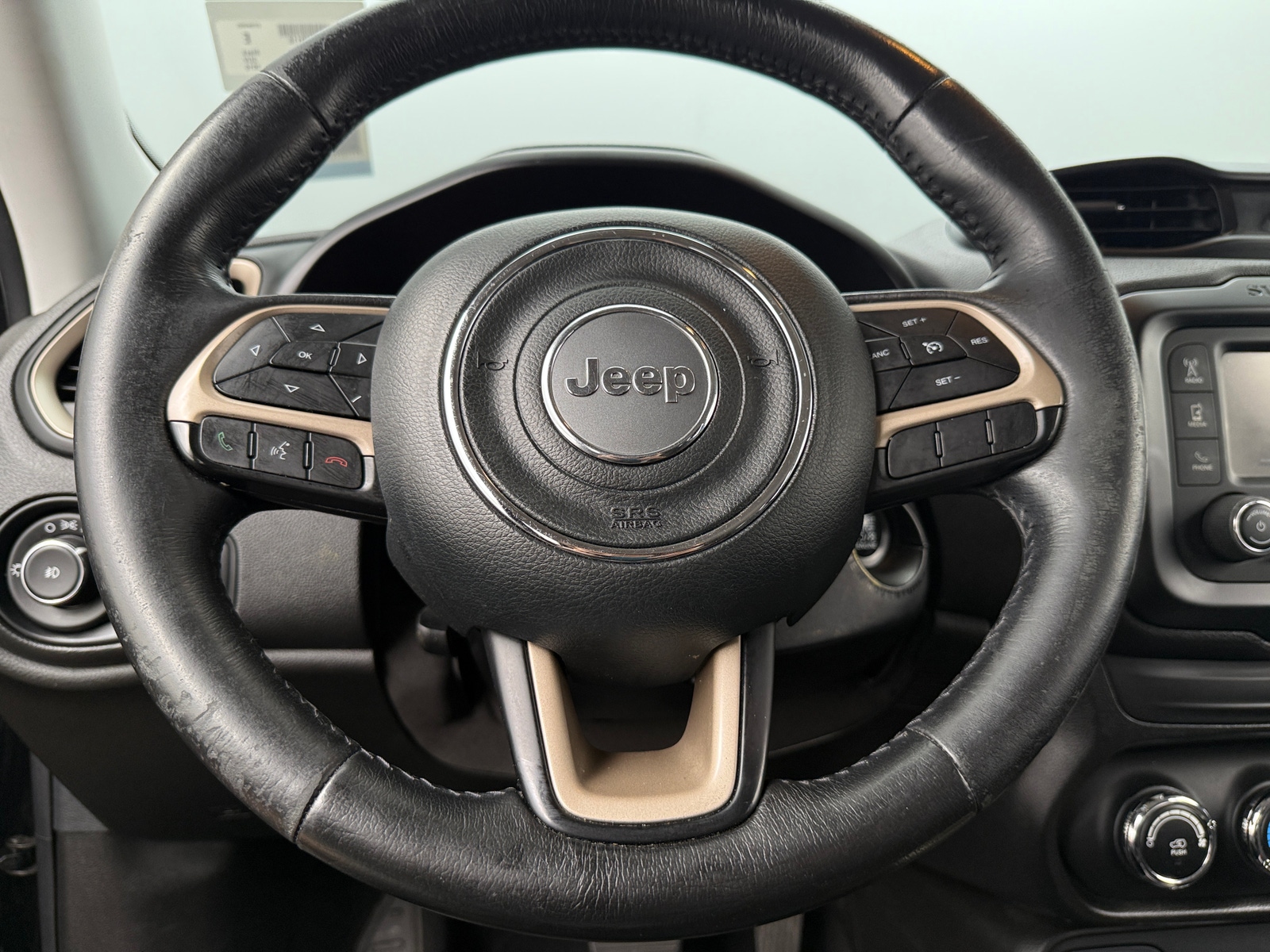 Thumbnail: 2016 Jeep Renegade - 5
