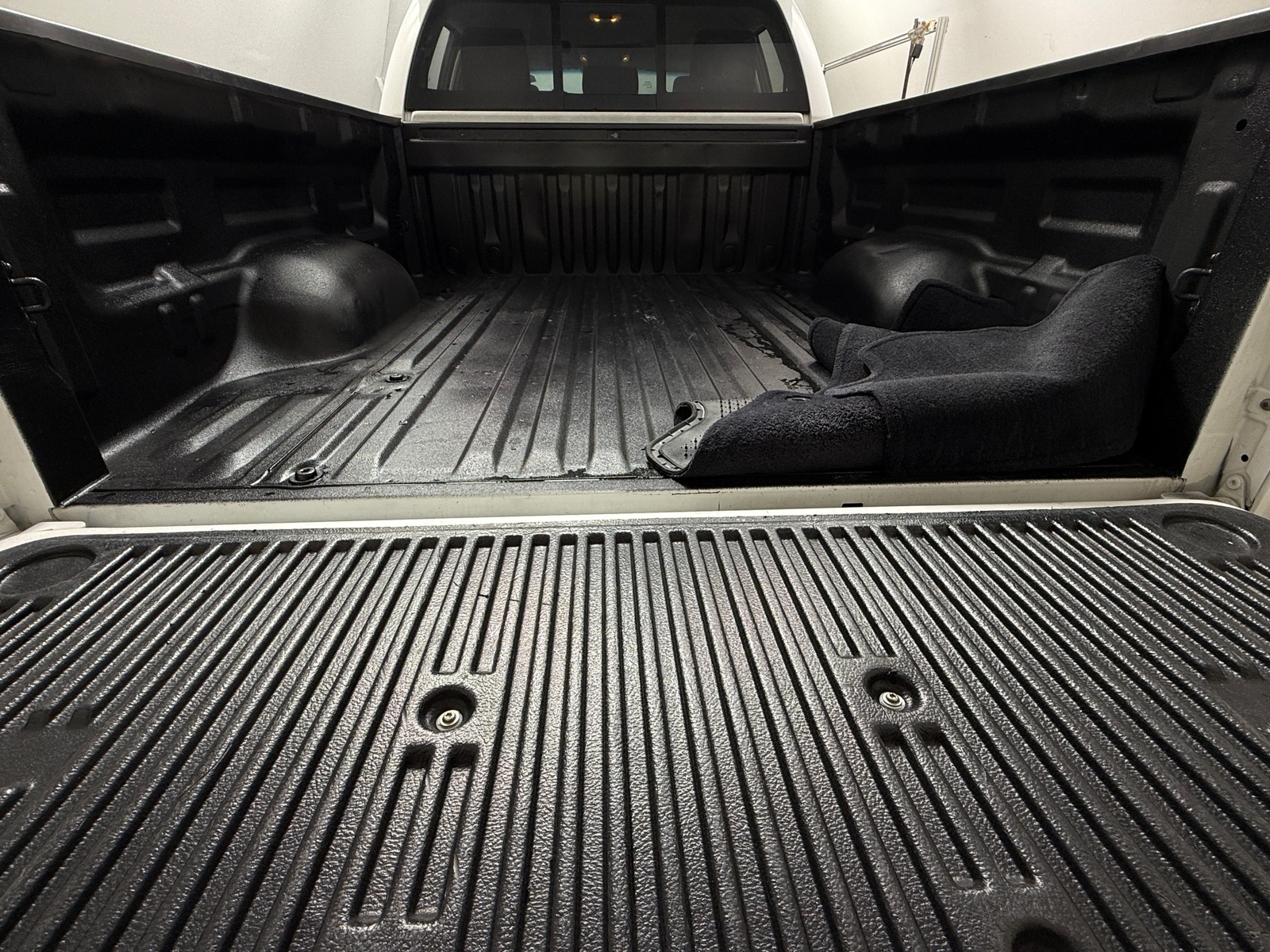 Thumbnail: 2013 Toyota Tundra - 7