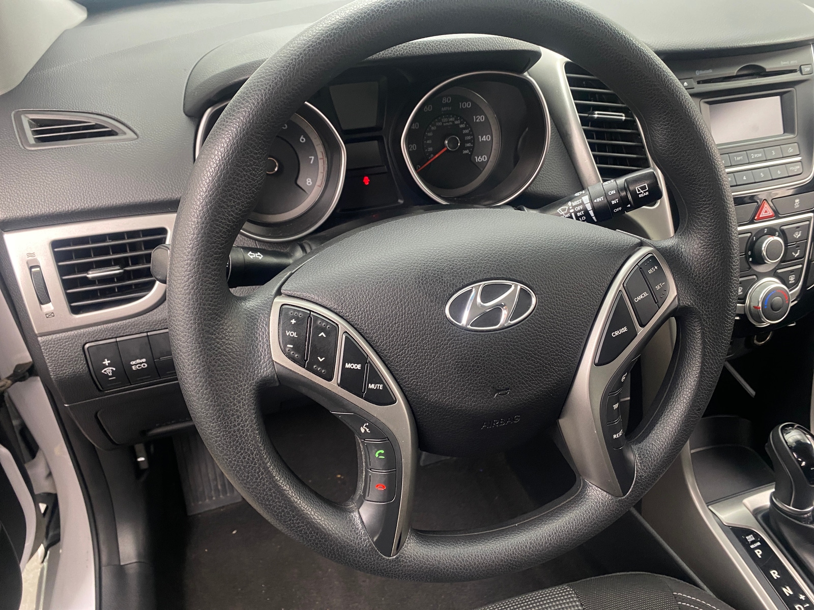 Thumbnail: 2016 Hyundai Elantra - 5