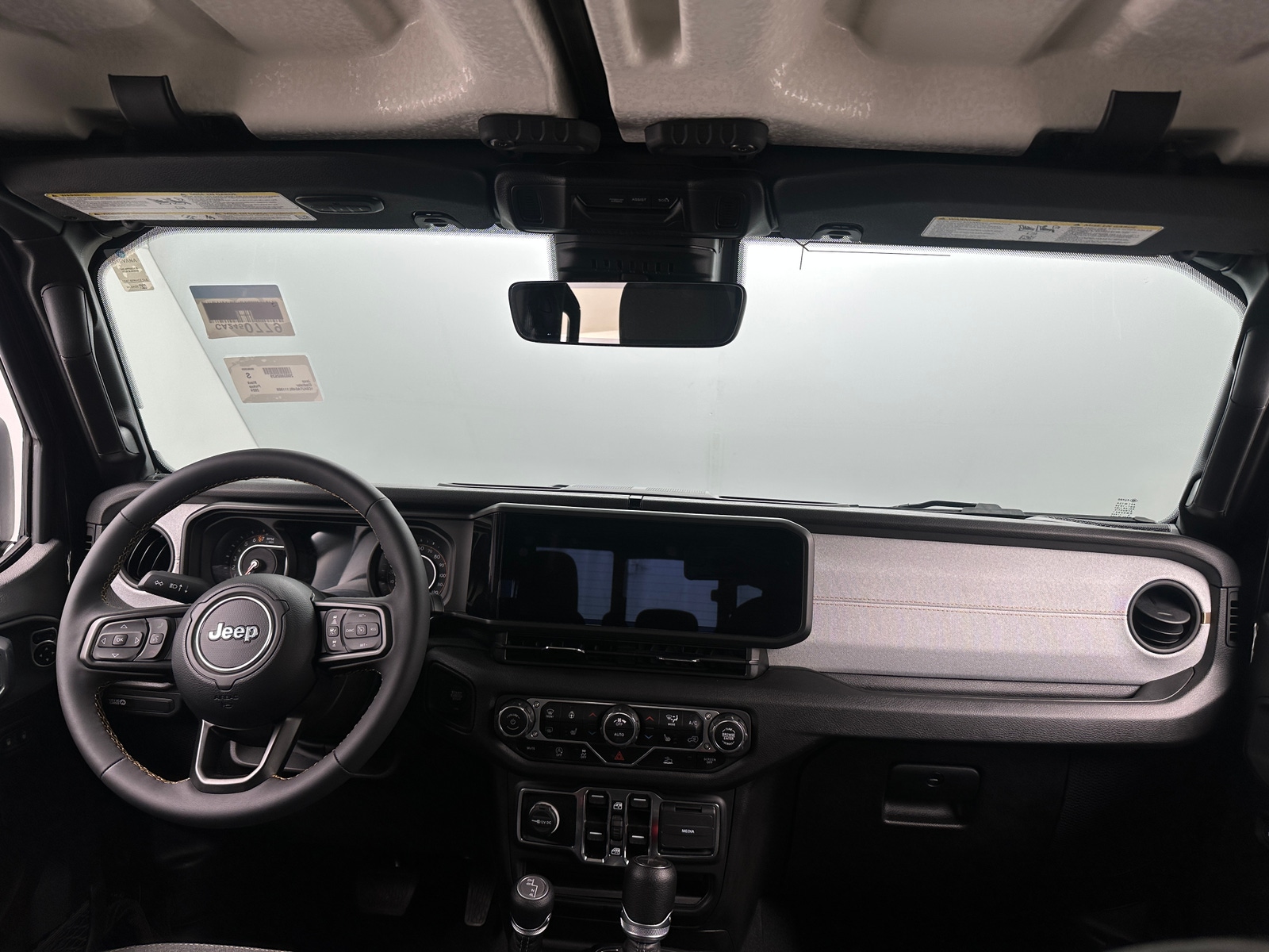 Thumbnail: 2024 Jeep Gladiator - 3