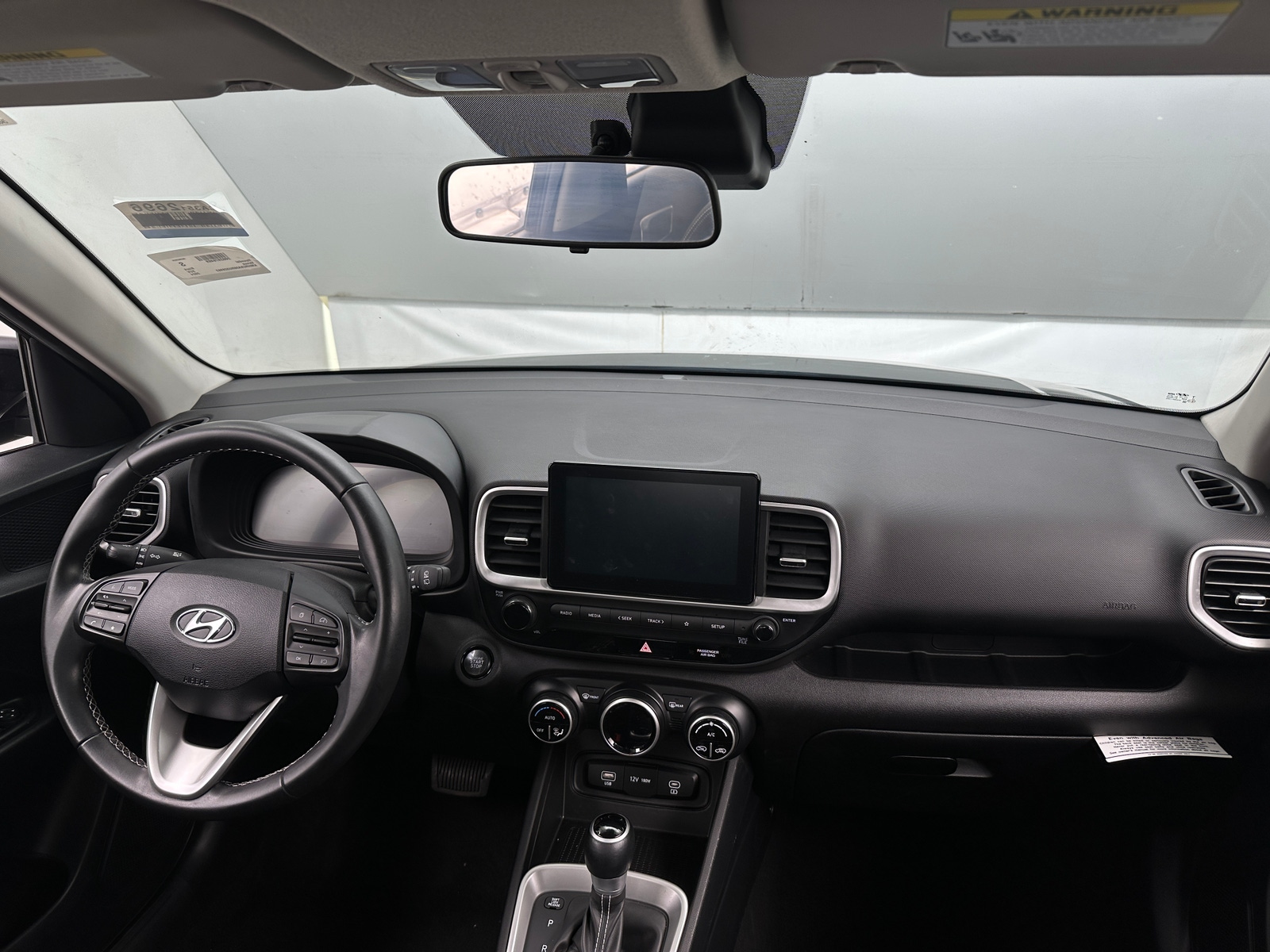 Thumbnail: 2024 Hyundai Venue - 3
