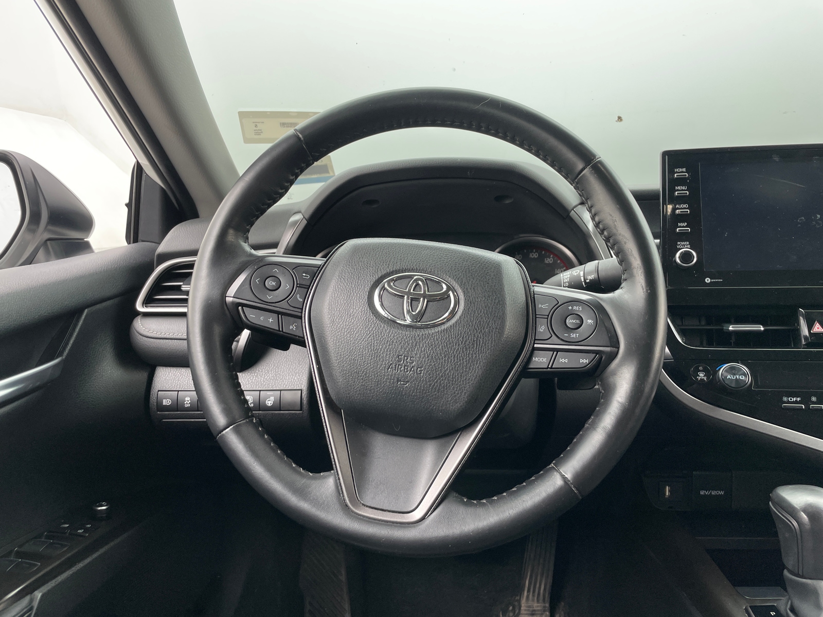 Thumbnail: 2023 Toyota Camry - 4