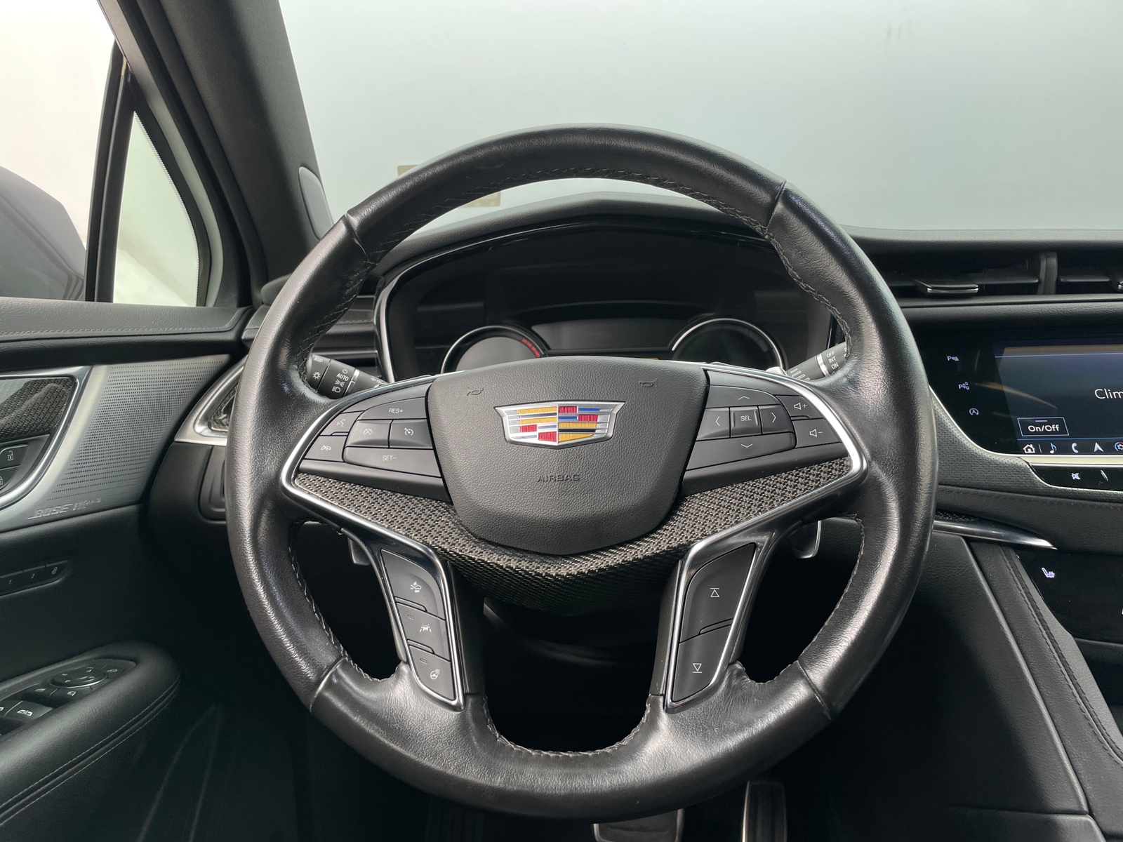 Thumbnail: 2021 Cadillac XT5 - 4