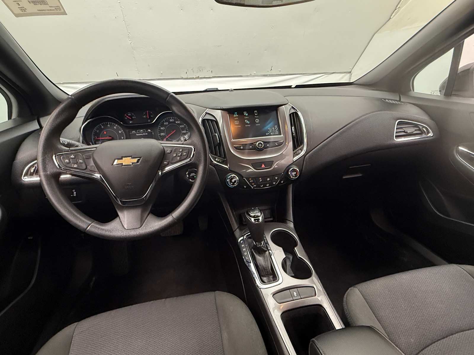 Thumbnail: 2017 Chevrolet Cruze - 3