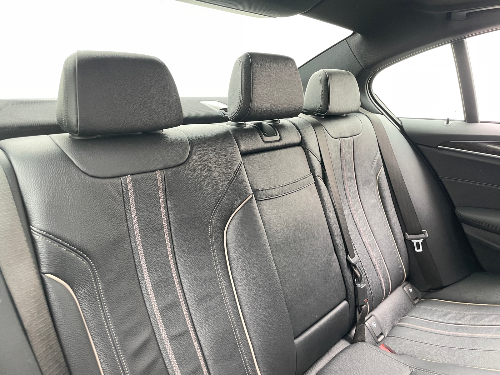 Thumbnail: 2018 BMW 5 Series - 5