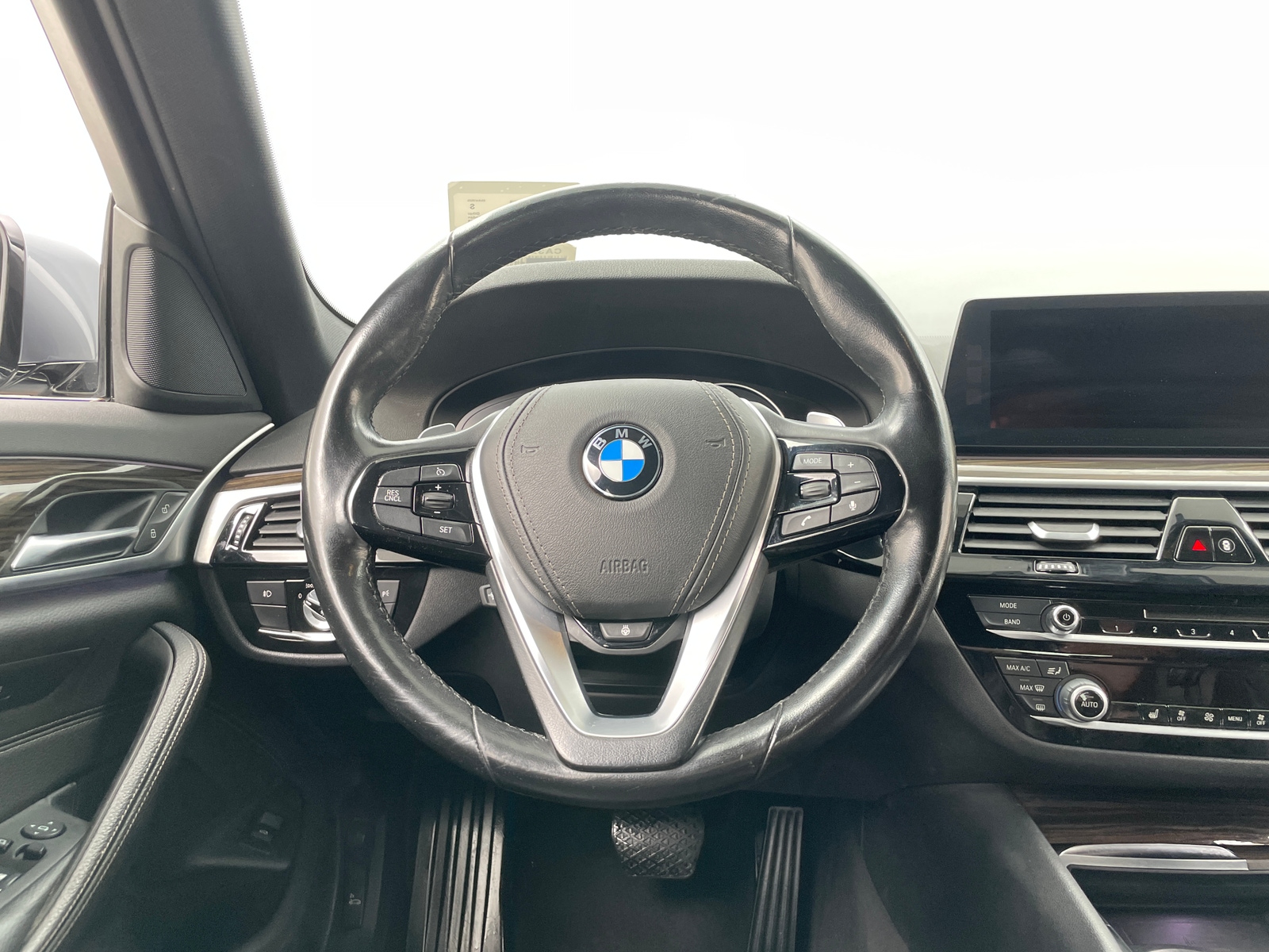 Thumbnail: 2018 BMW 5 Series - 4
