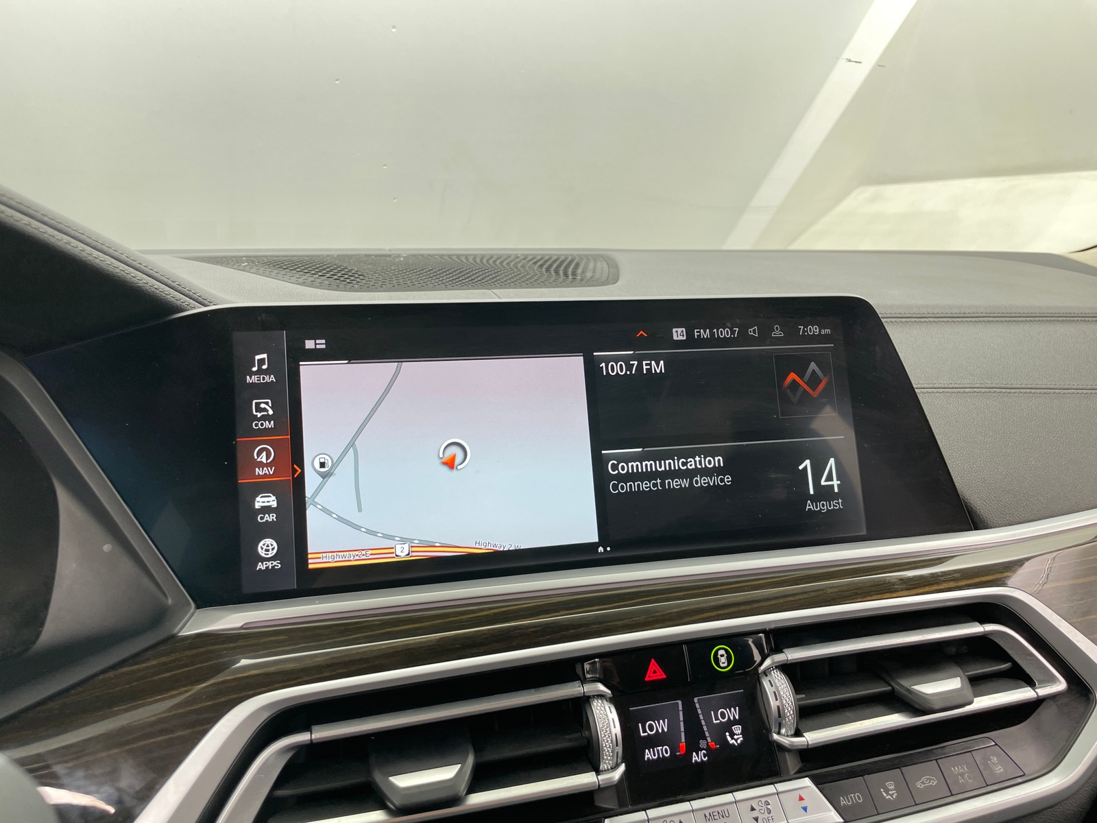 Thumbnail: 2021 BMW X7 - 3
