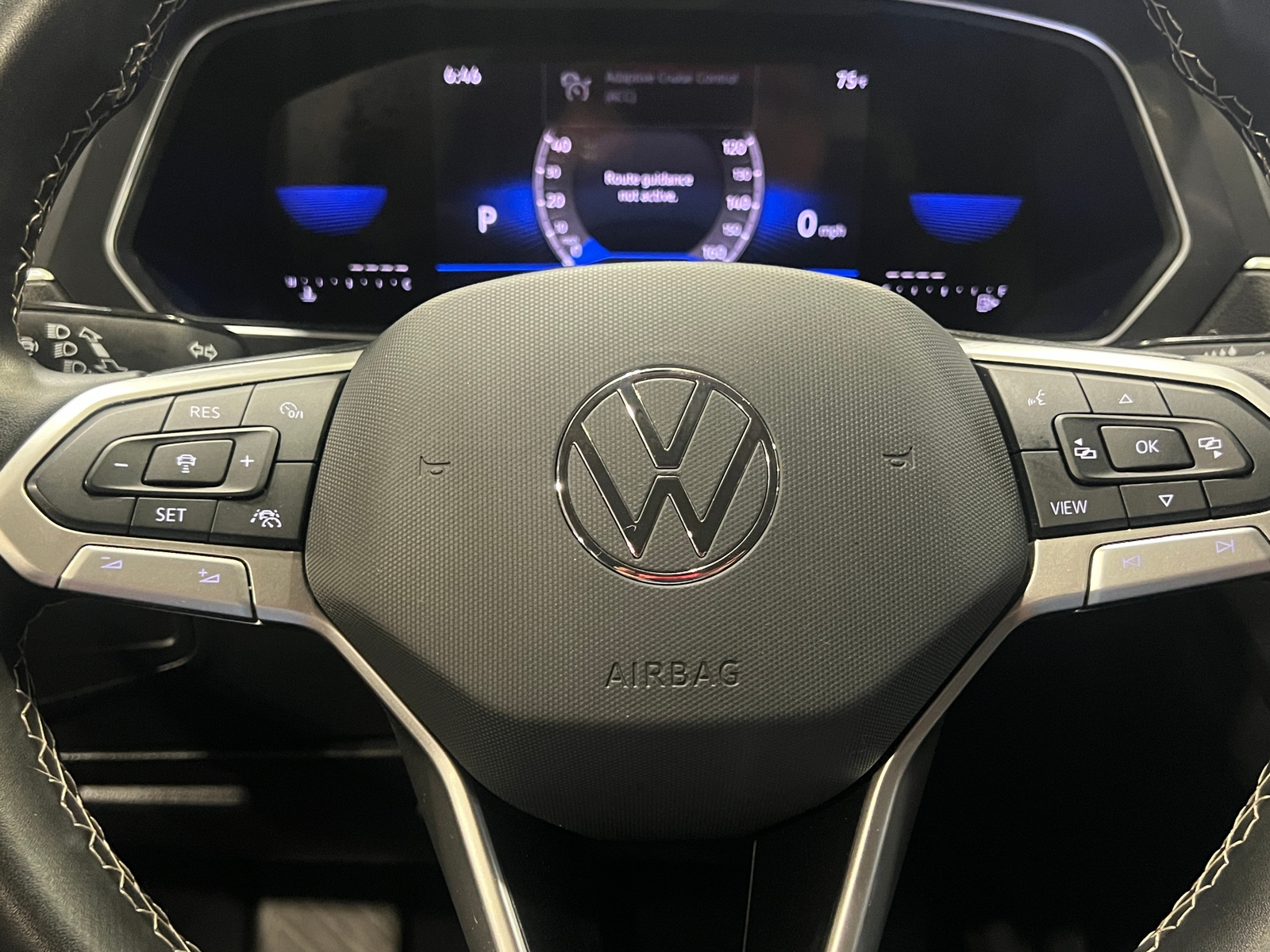 Thumbnail: 2024 Volkswagen Tiguan - 4