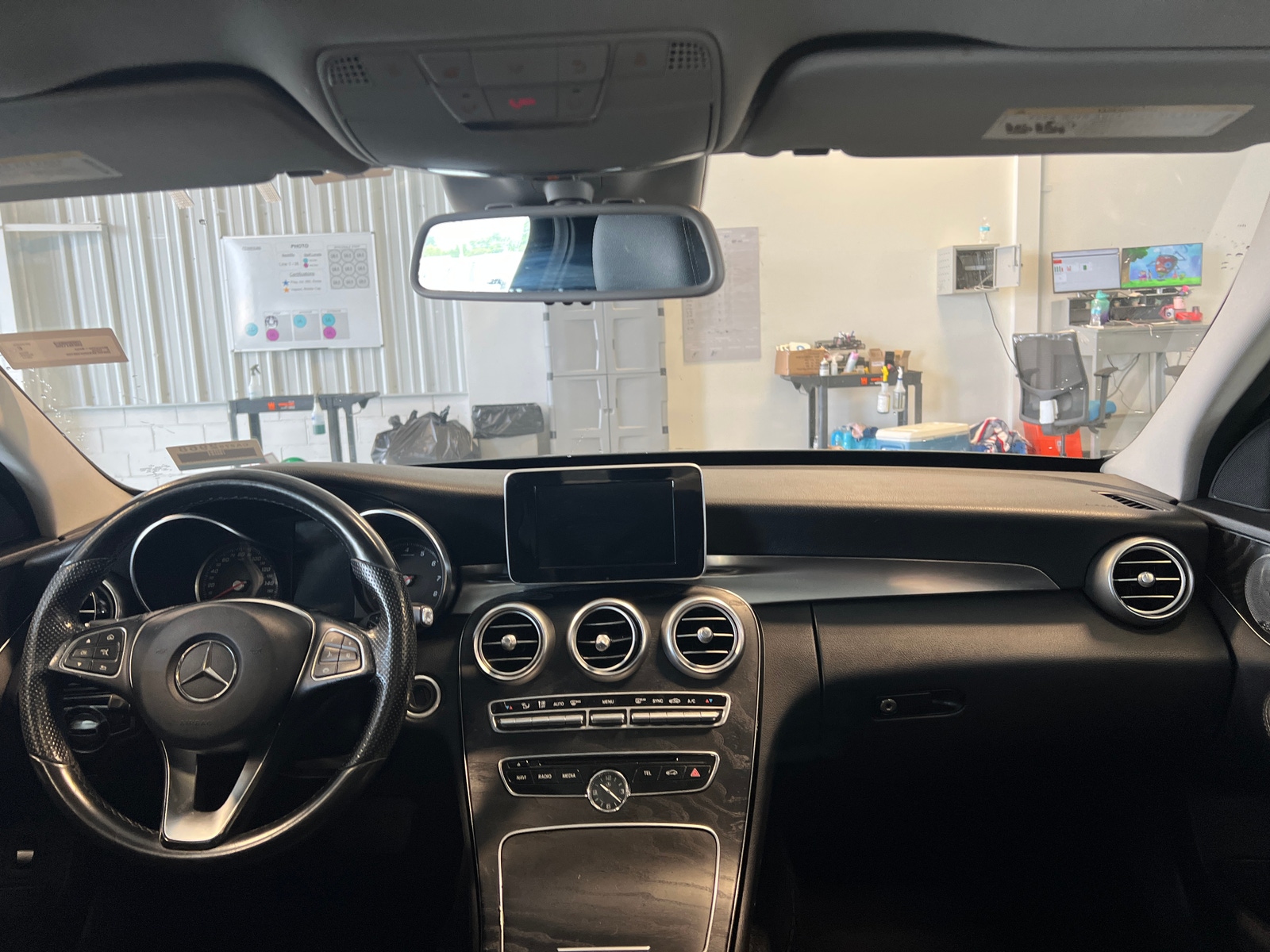 Thumbnail: 2017 Mercedes-Benz C-Class - 2