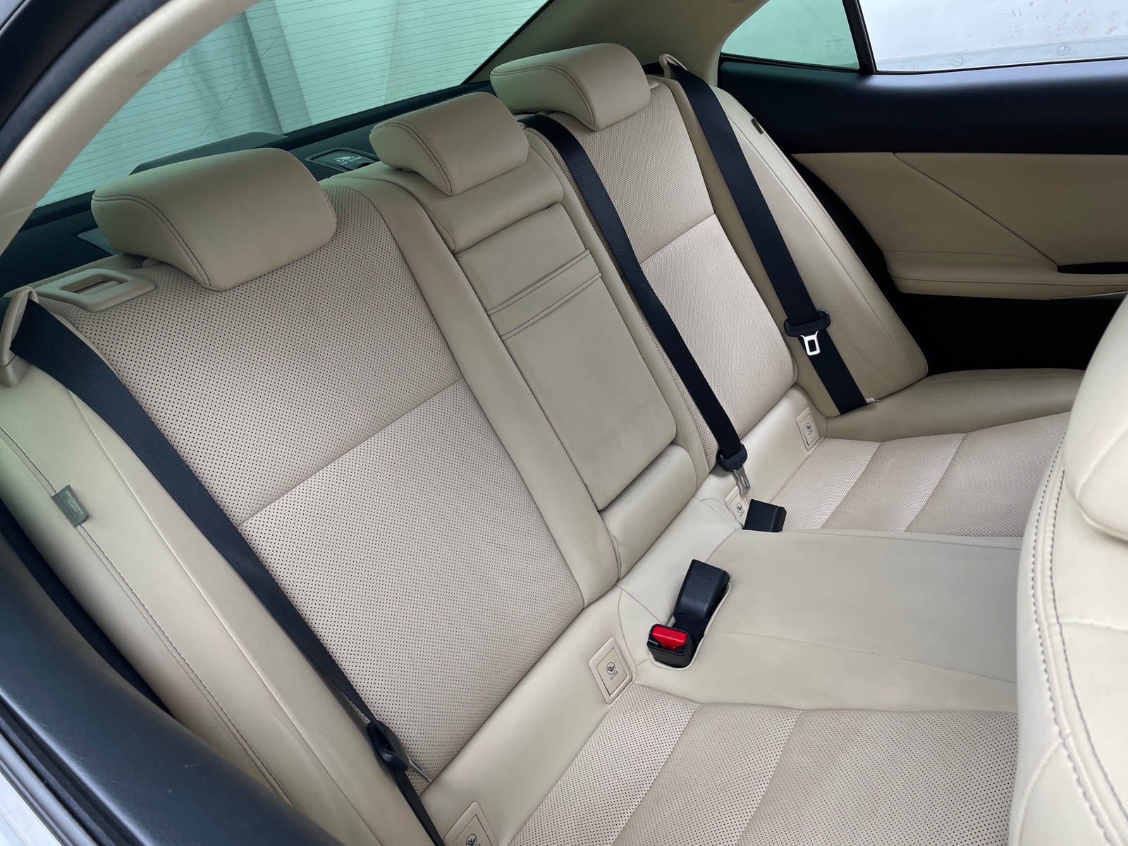 Thumbnail: 2016 Lexus IS - 5