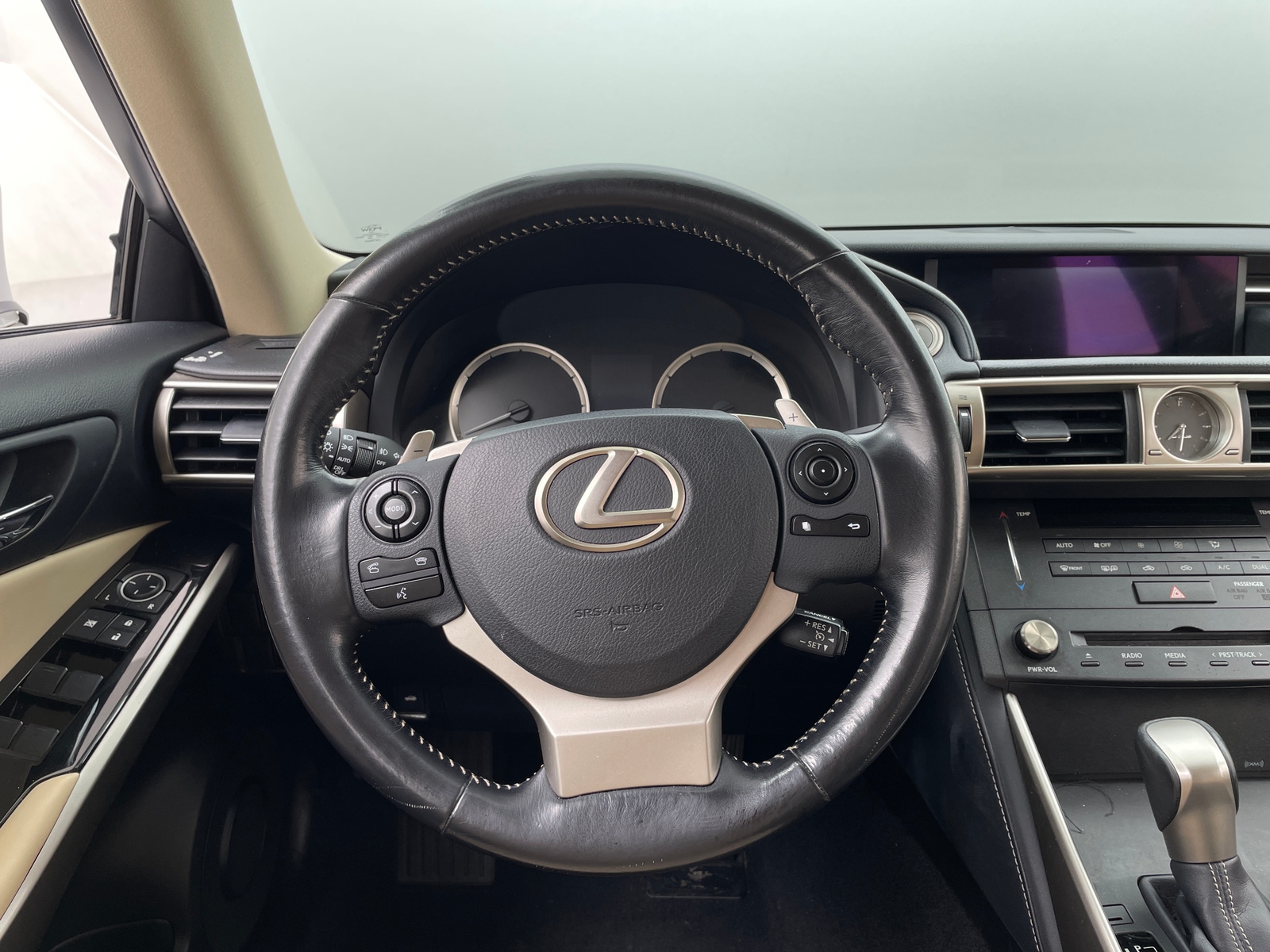 Thumbnail: 2016 Lexus IS - 4