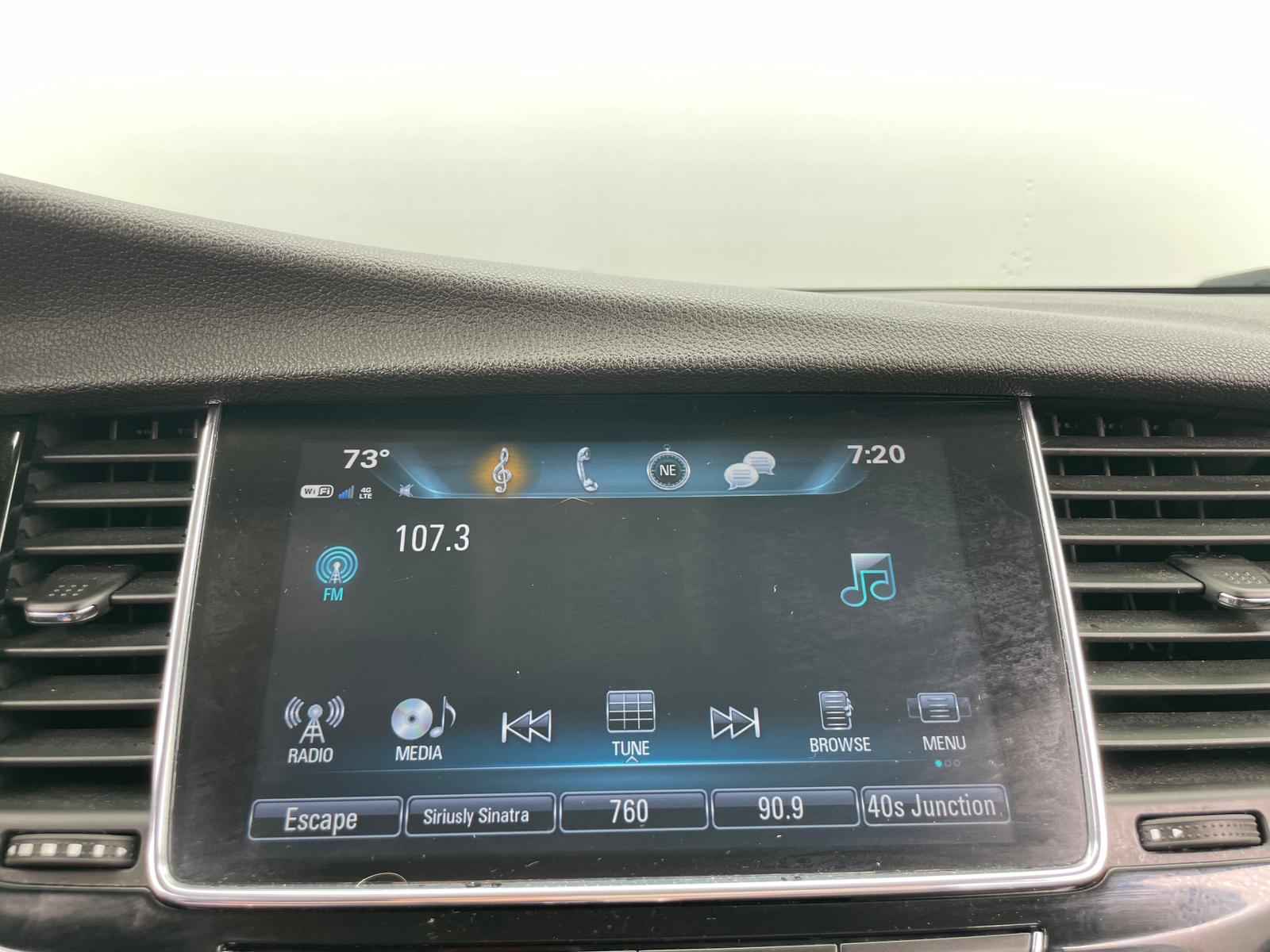 Thumbnail: 2019 Buick Encore - 3