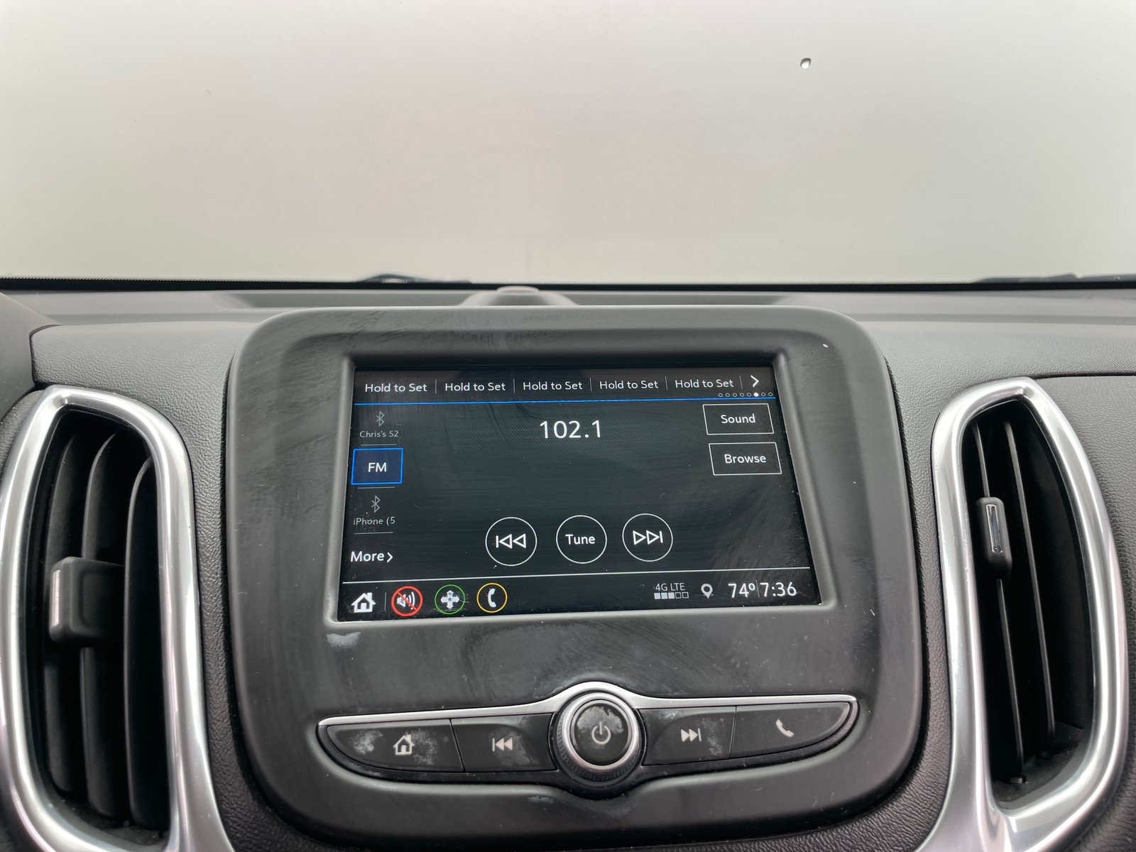 Thumbnail: 2019 Chevrolet Equinox - 4