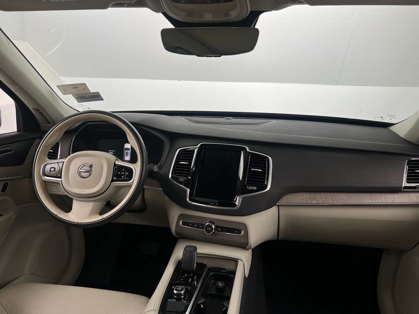 Thumbnail: 2023 Volvo XC90 - 2