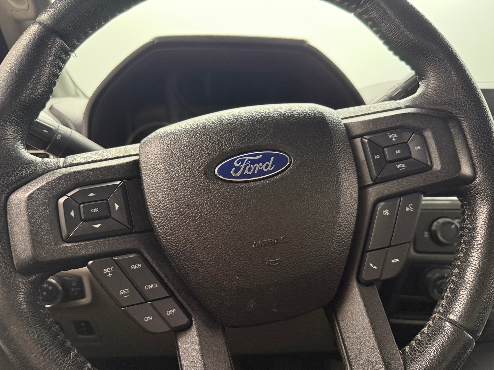Thumbnail: 2016 Ford Econoline - 5