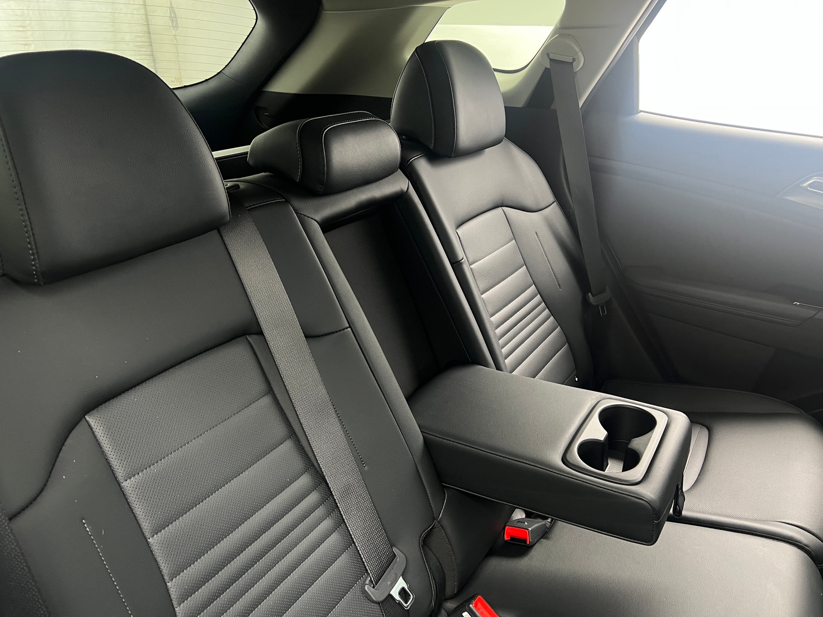 Thumbnail: 2023 Kia Sportage - 5