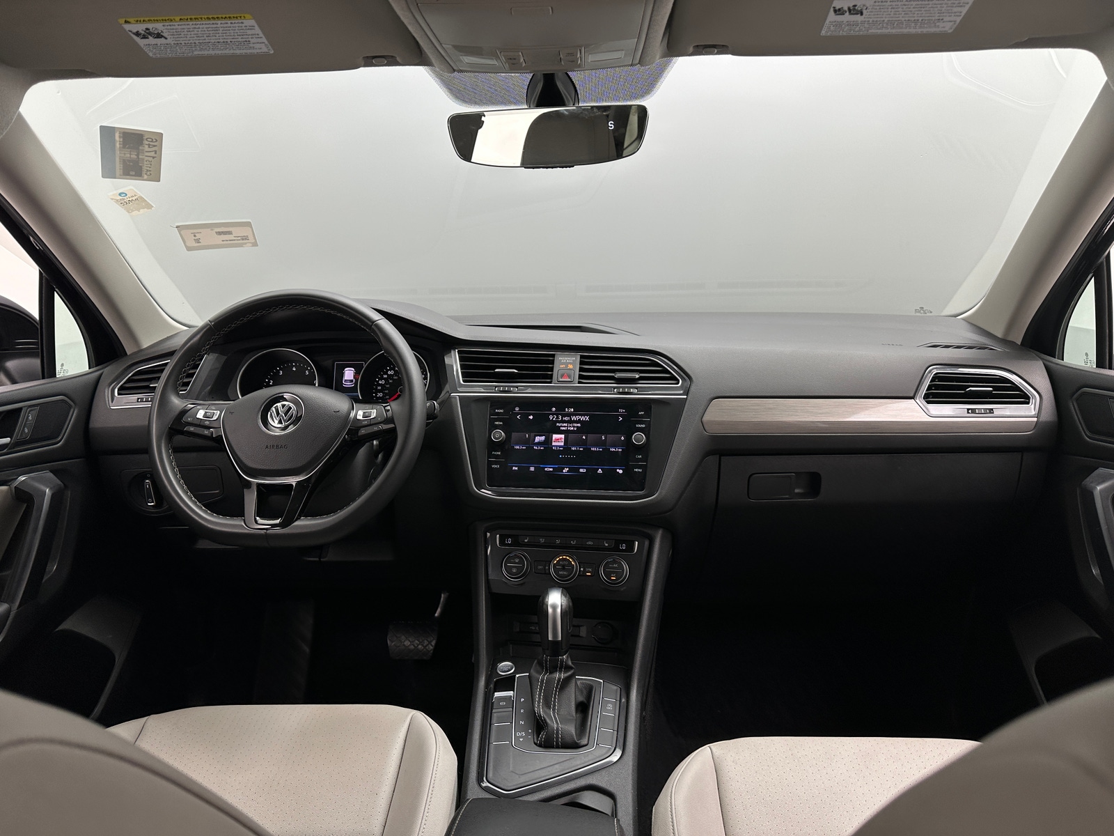 Thumbnail: 2021 Volkswagen Tiguan - 3