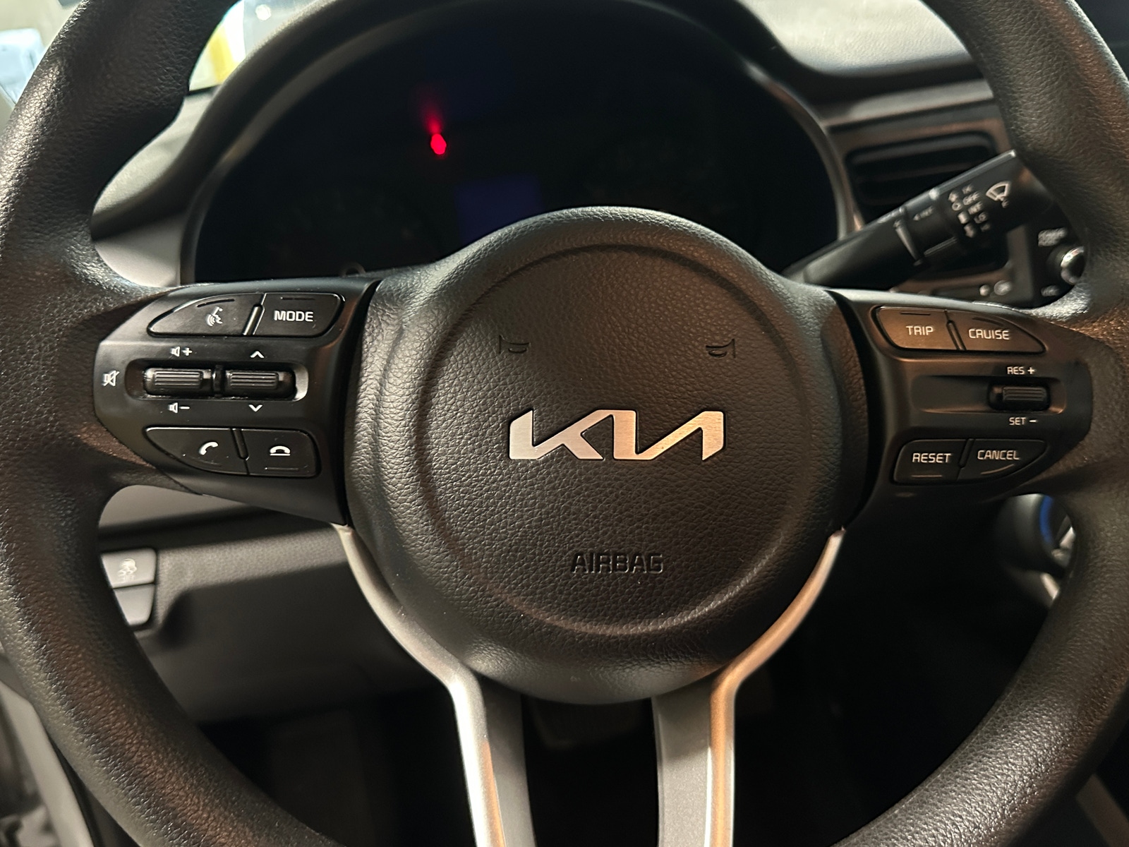 Thumbnail: 2023 Kia Rio - 5