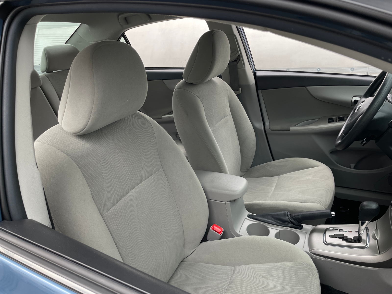 Thumbnail: 2013 Toyota Corolla - 2