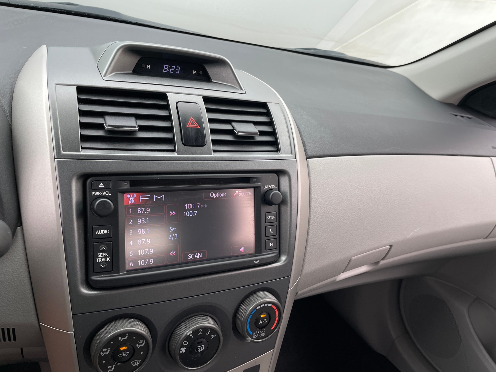 Thumbnail: 2013 Toyota Corolla - 4