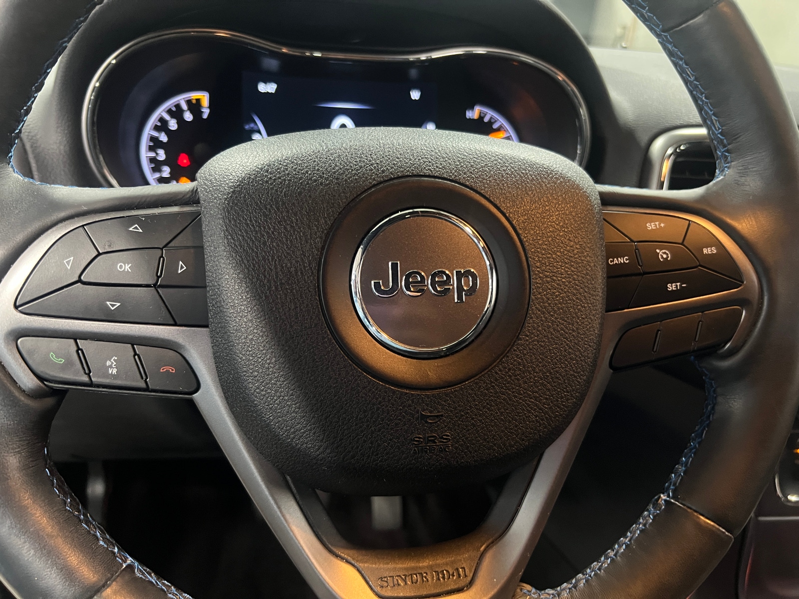 Thumbnail: 2018 Jeep Grand Cherokee - 5