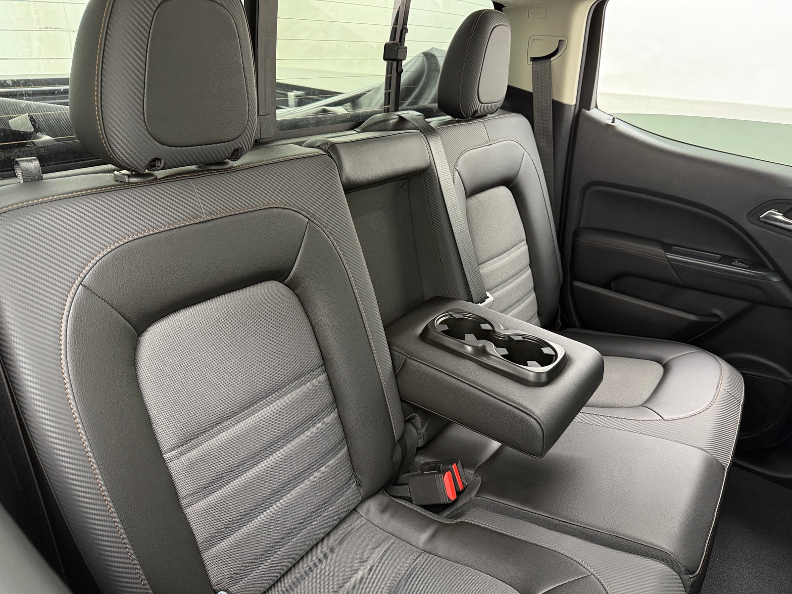 Thumbnail: 2022 GMC Canyon - 6