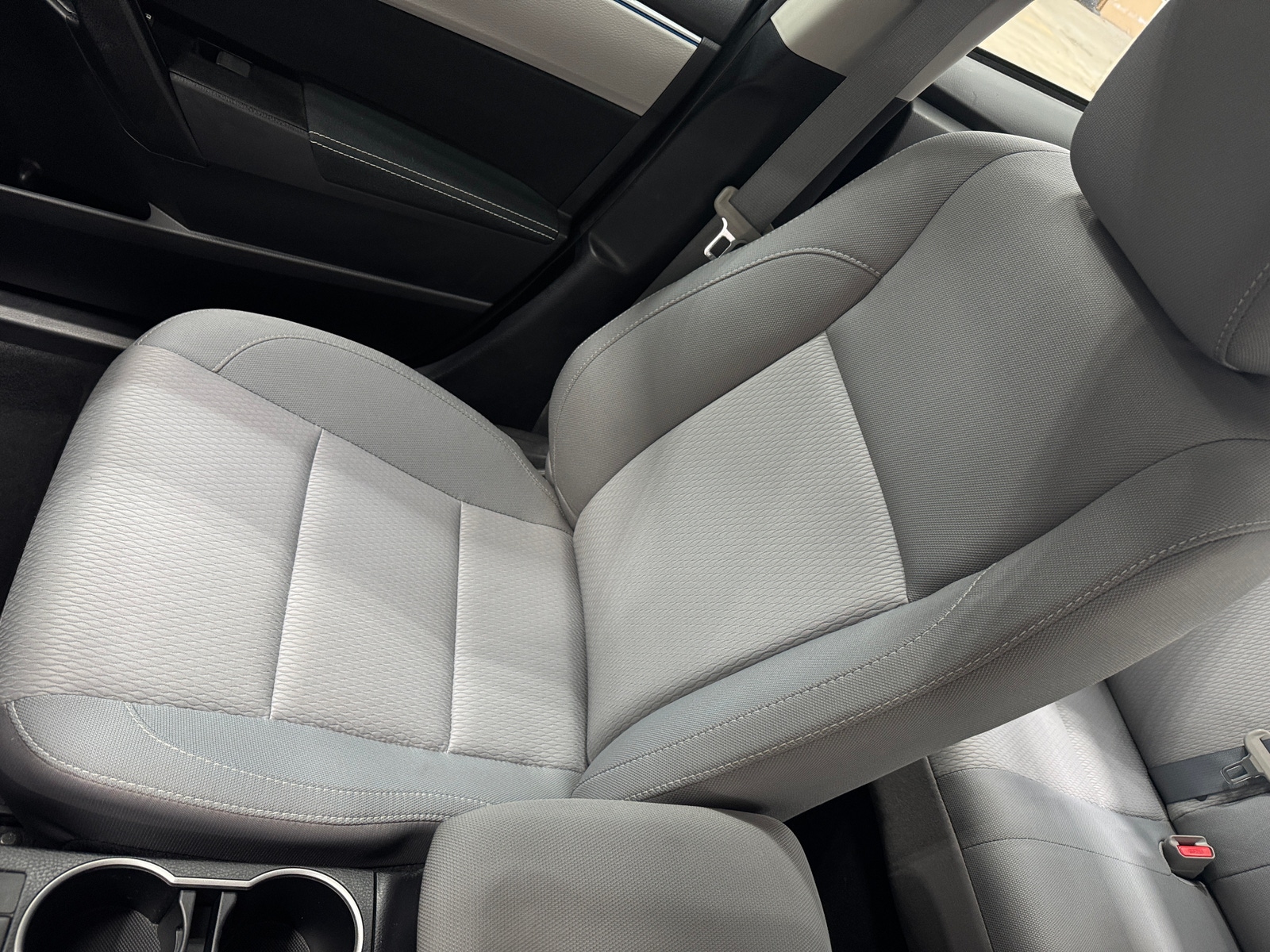 Thumbnail: 2014 Toyota Corolla - 2