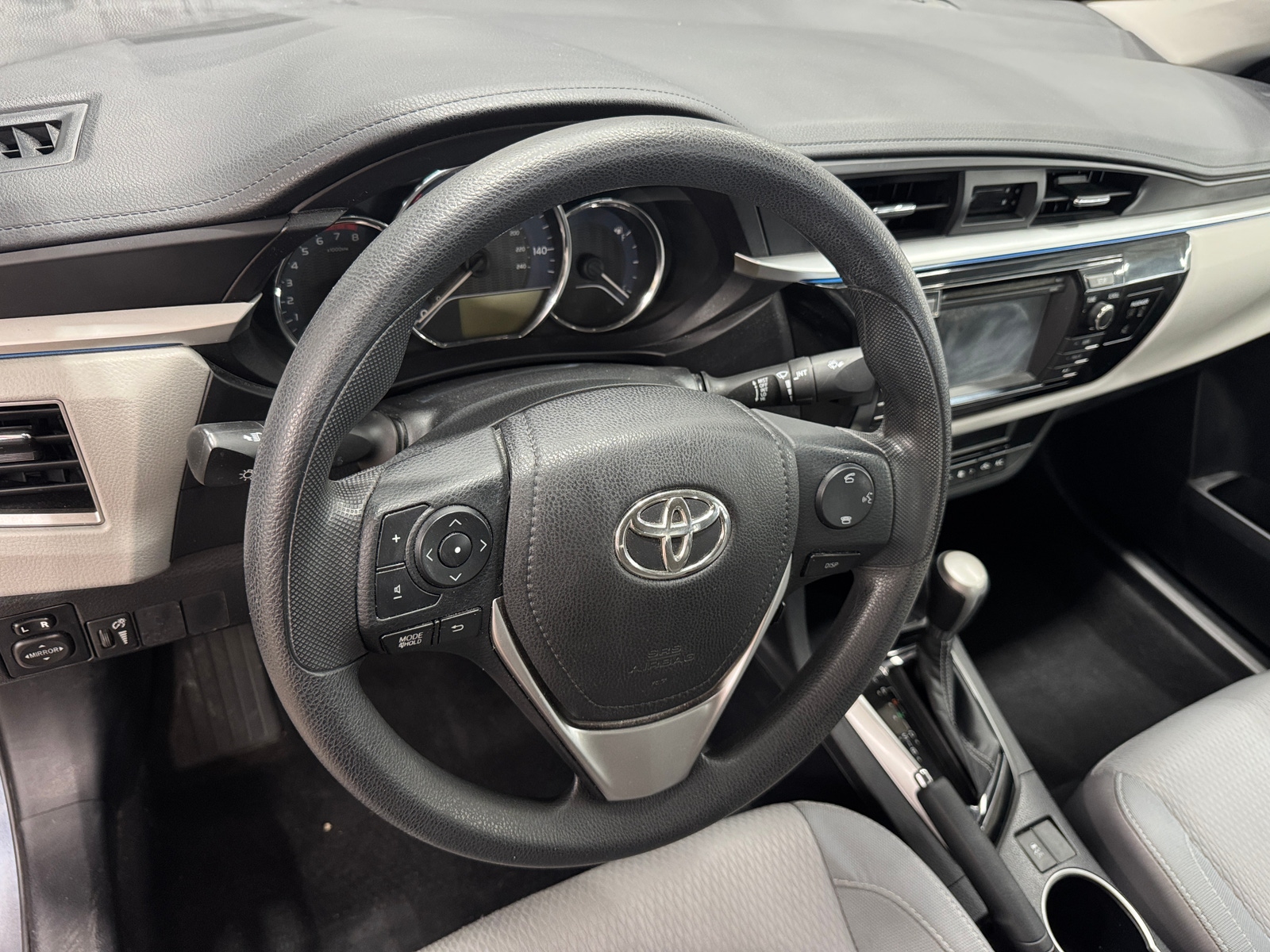 Thumbnail: 2014 Toyota Corolla - 3