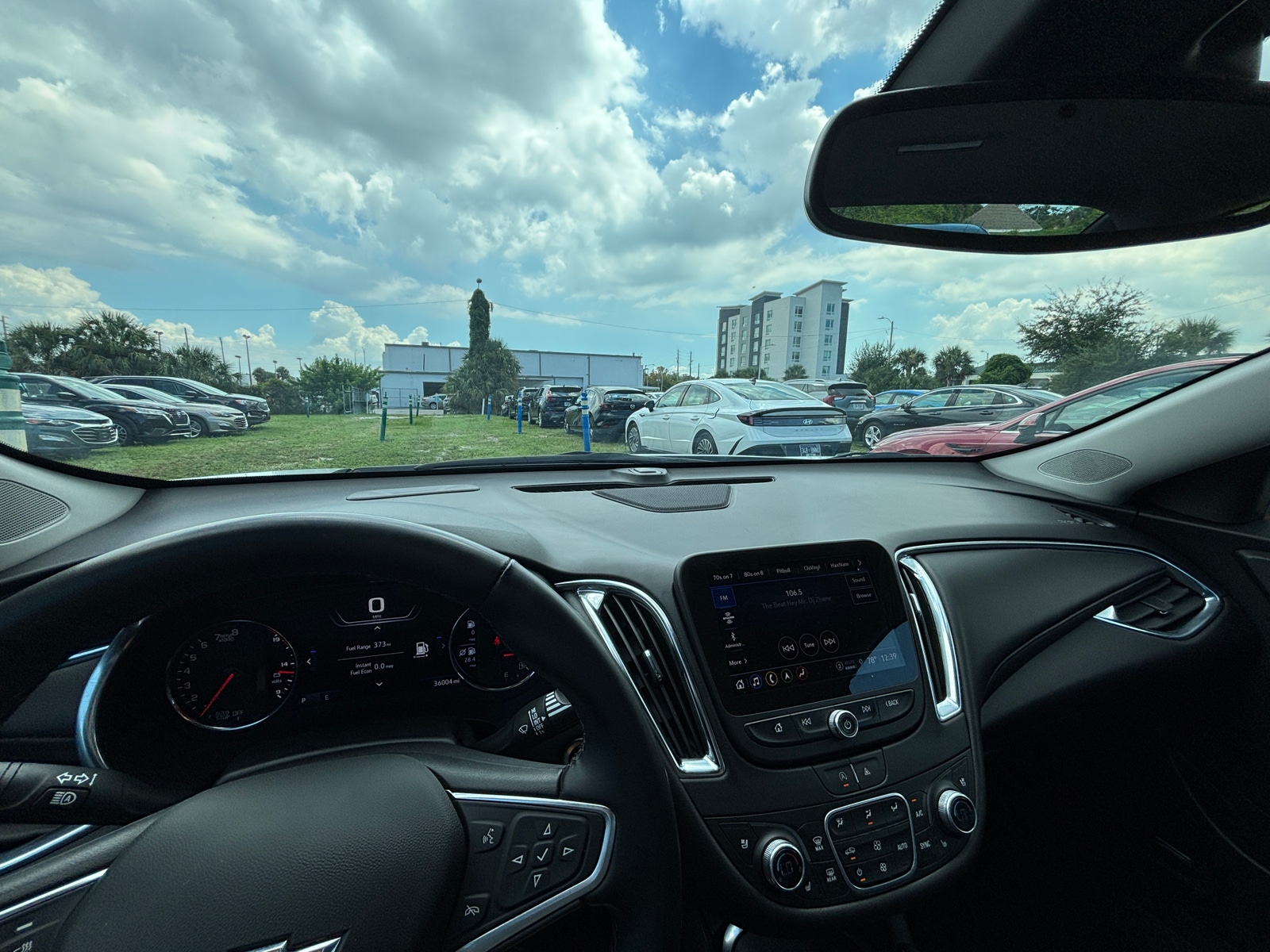 Thumbnail: 2024 Chevrolet Malibu - 3