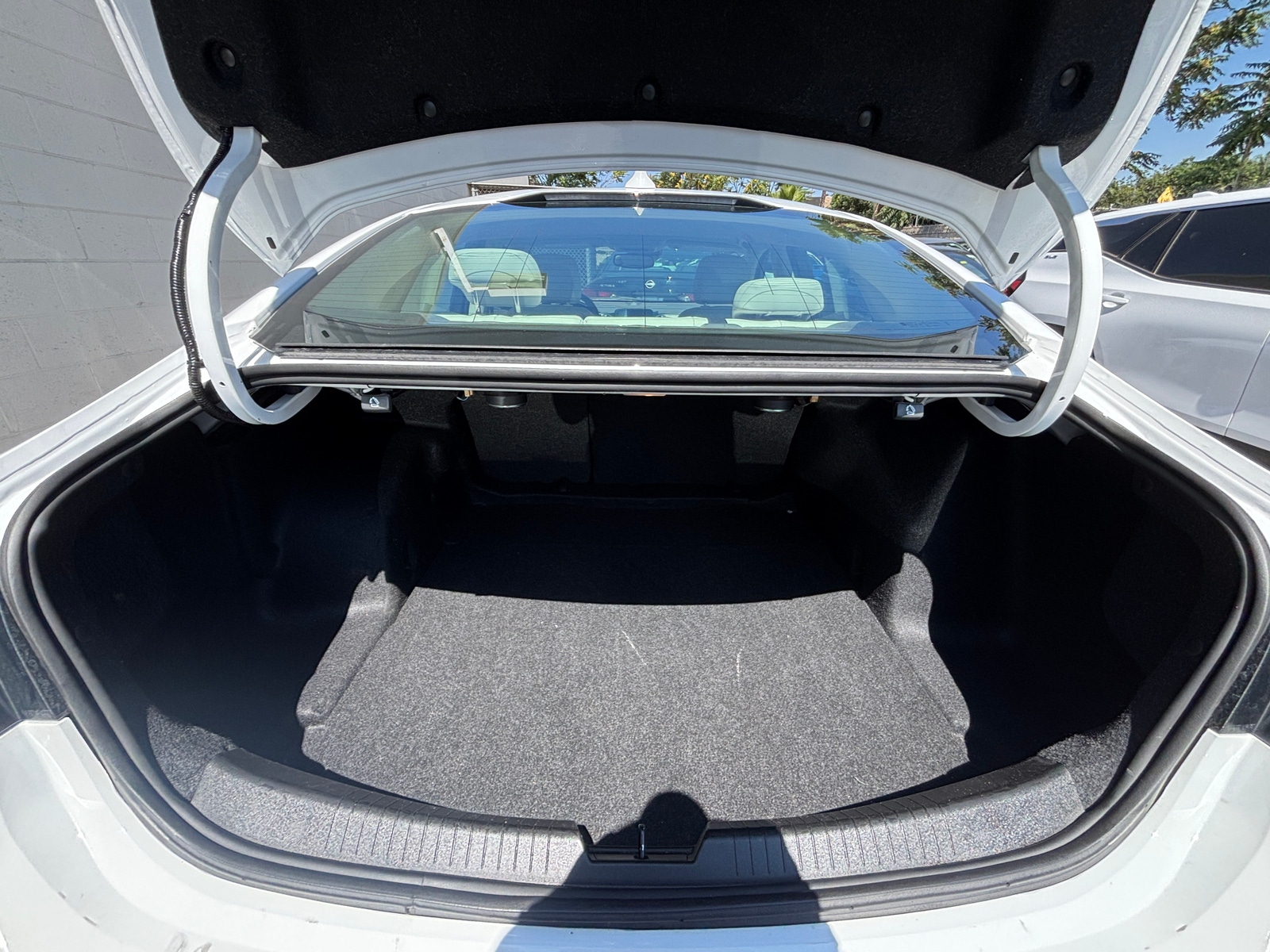 Thumbnail: 2024 Chevrolet Malibu - 6