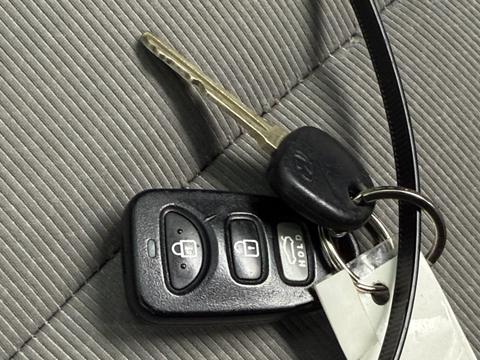 Used 2018 Hyundai Elantra SE with VIN 5NPD74LF2JH369080 for sale in Oak Creek, WI