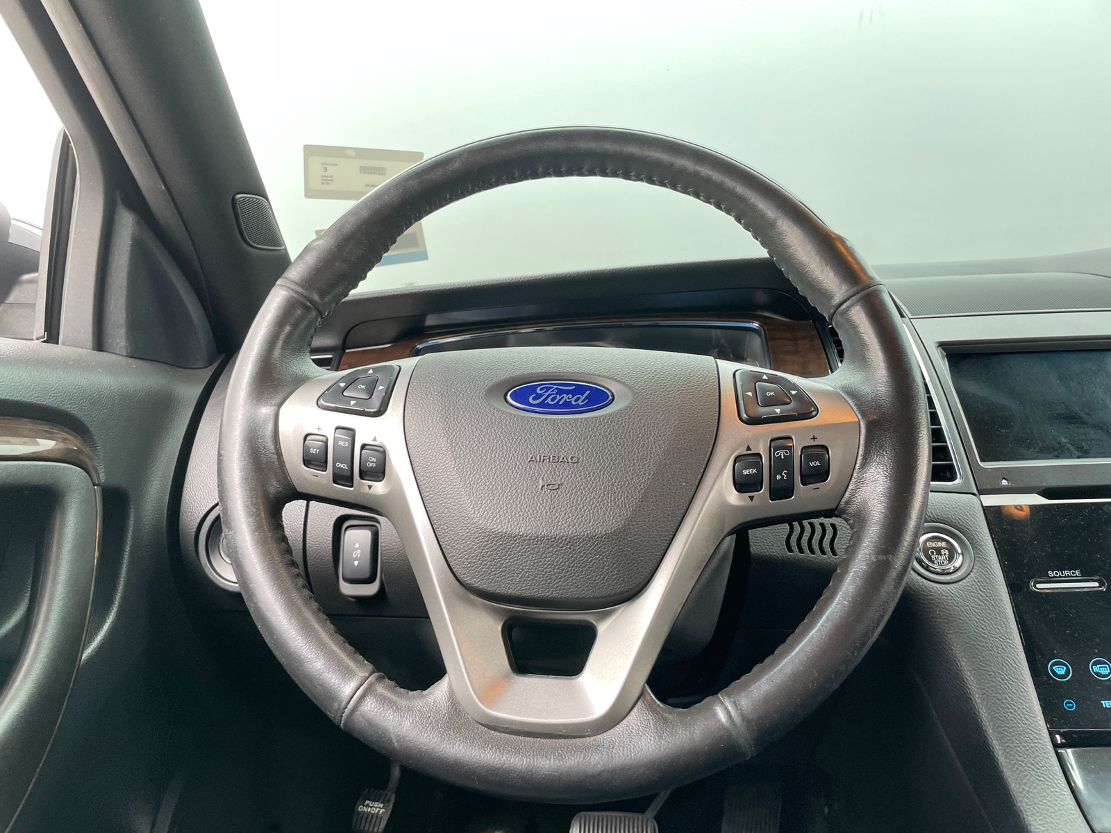Thumbnail: 2016 Ford Taurus - 4