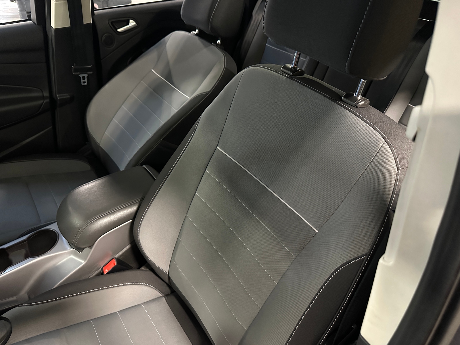 Thumbnail: 2014 Ford Escape - 2
